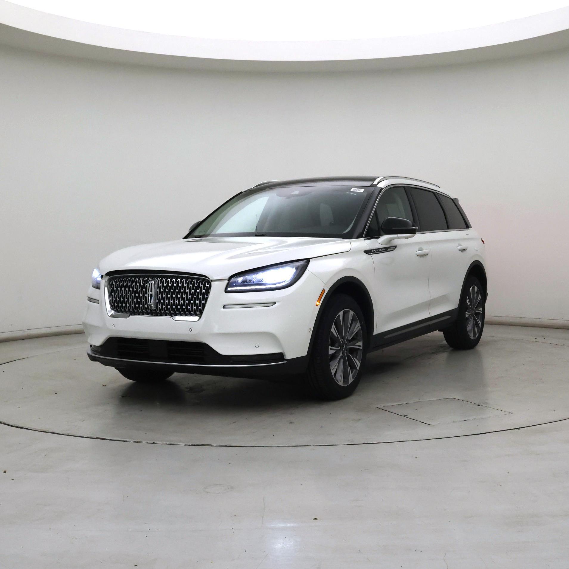 Thumbnail: 2021 Lincoln Corsair - 4