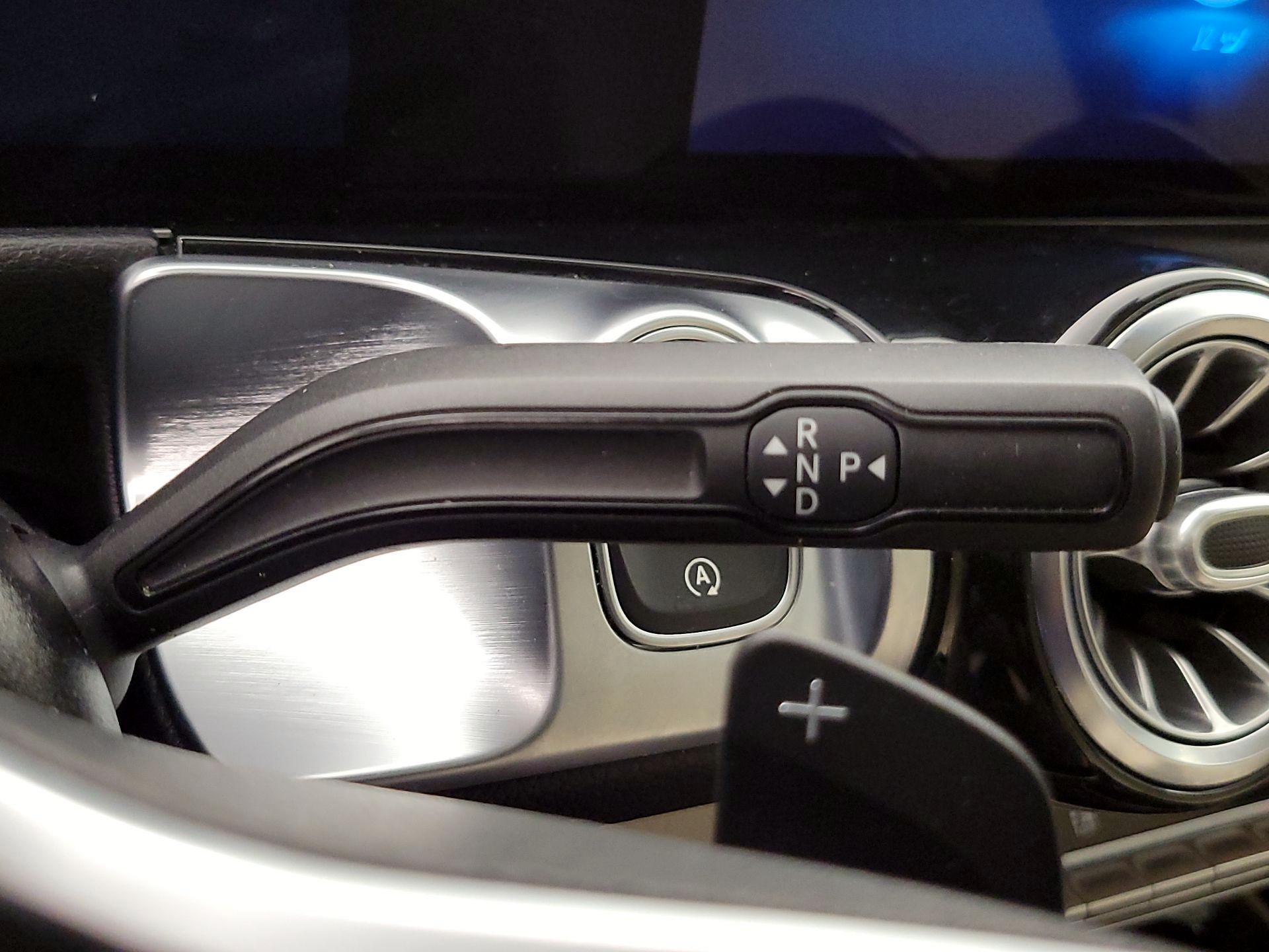 Thumbnail: 2021 Mercedes-Benz GLB - 18