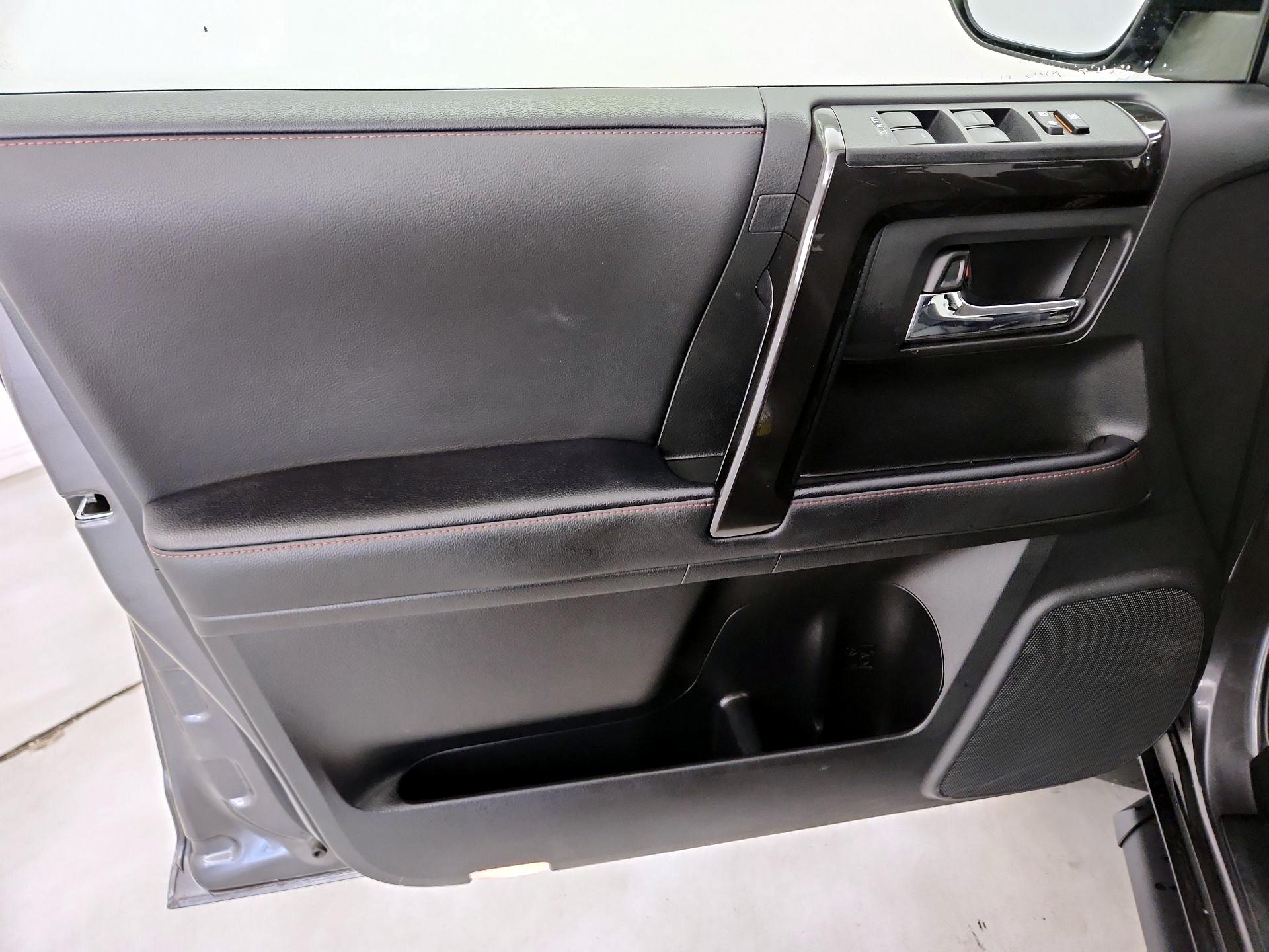 Thumbnail: 2023 Toyota 4Runner - 12