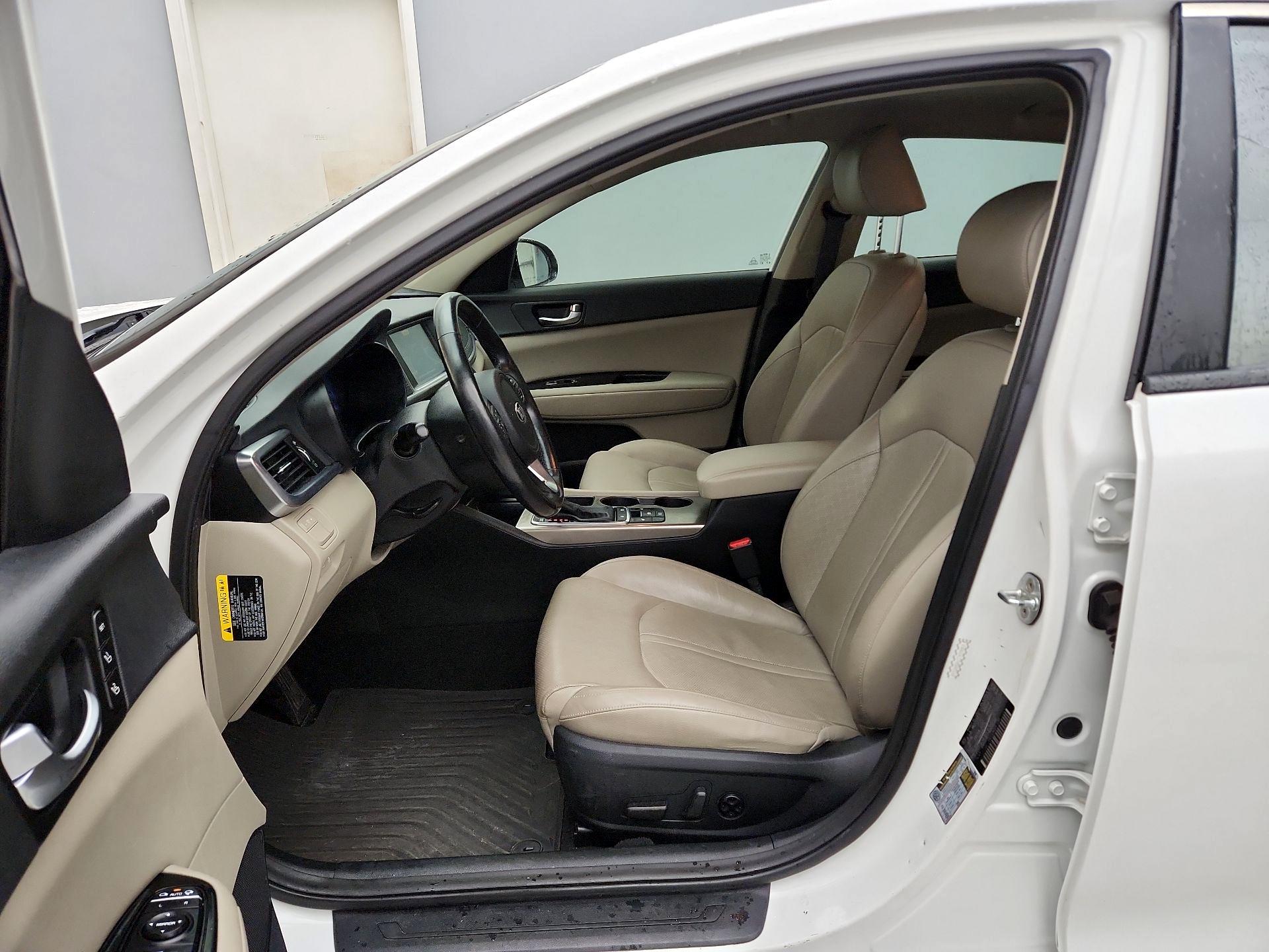 Thumbnail: 2017 Kia Optima - 11