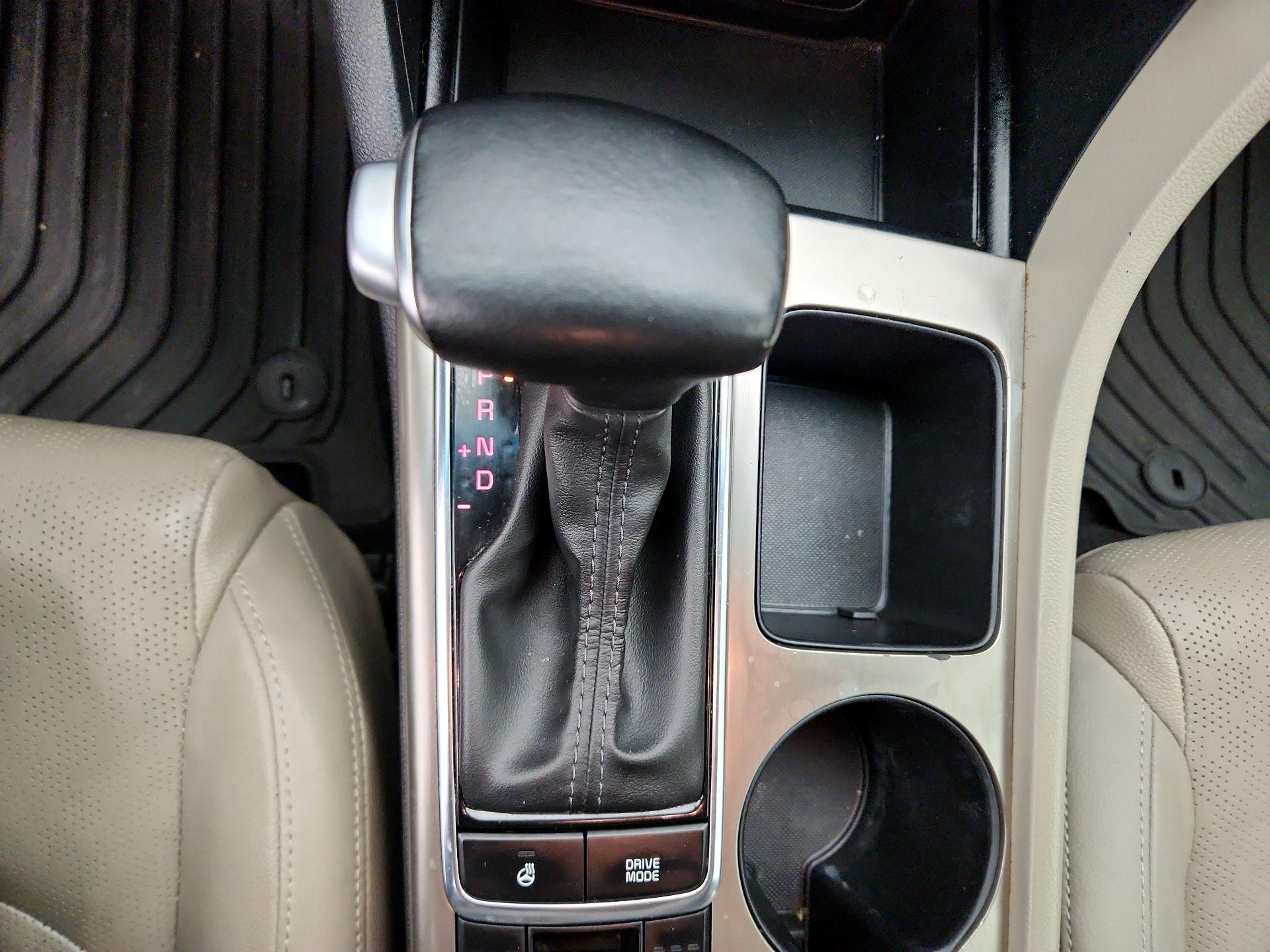 Thumbnail: 2017 Kia Optima - 18