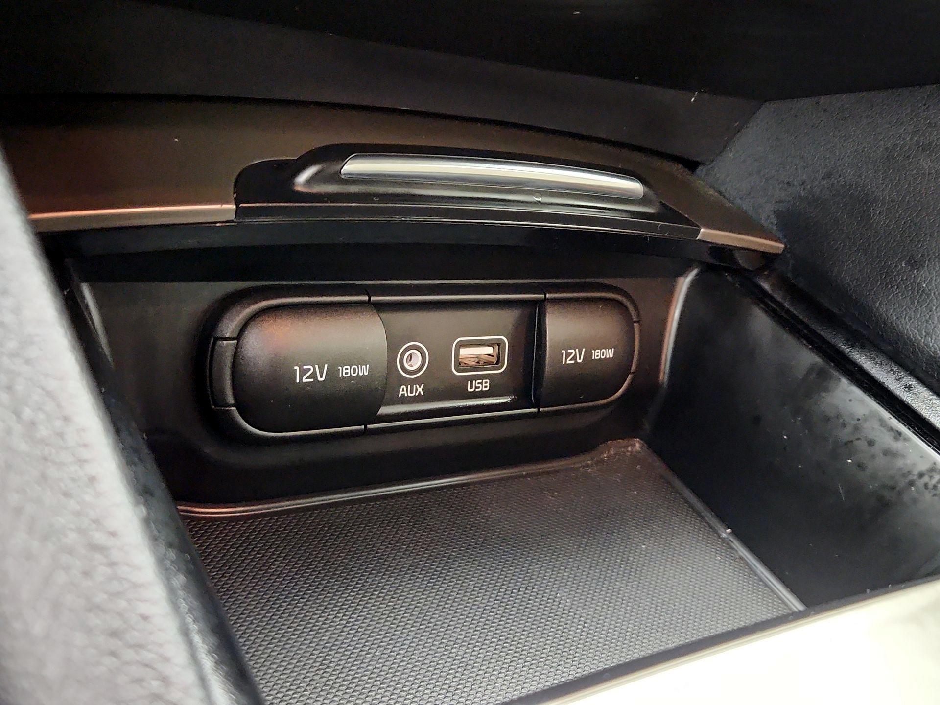 Thumbnail: 2017 Kia Optima - 19