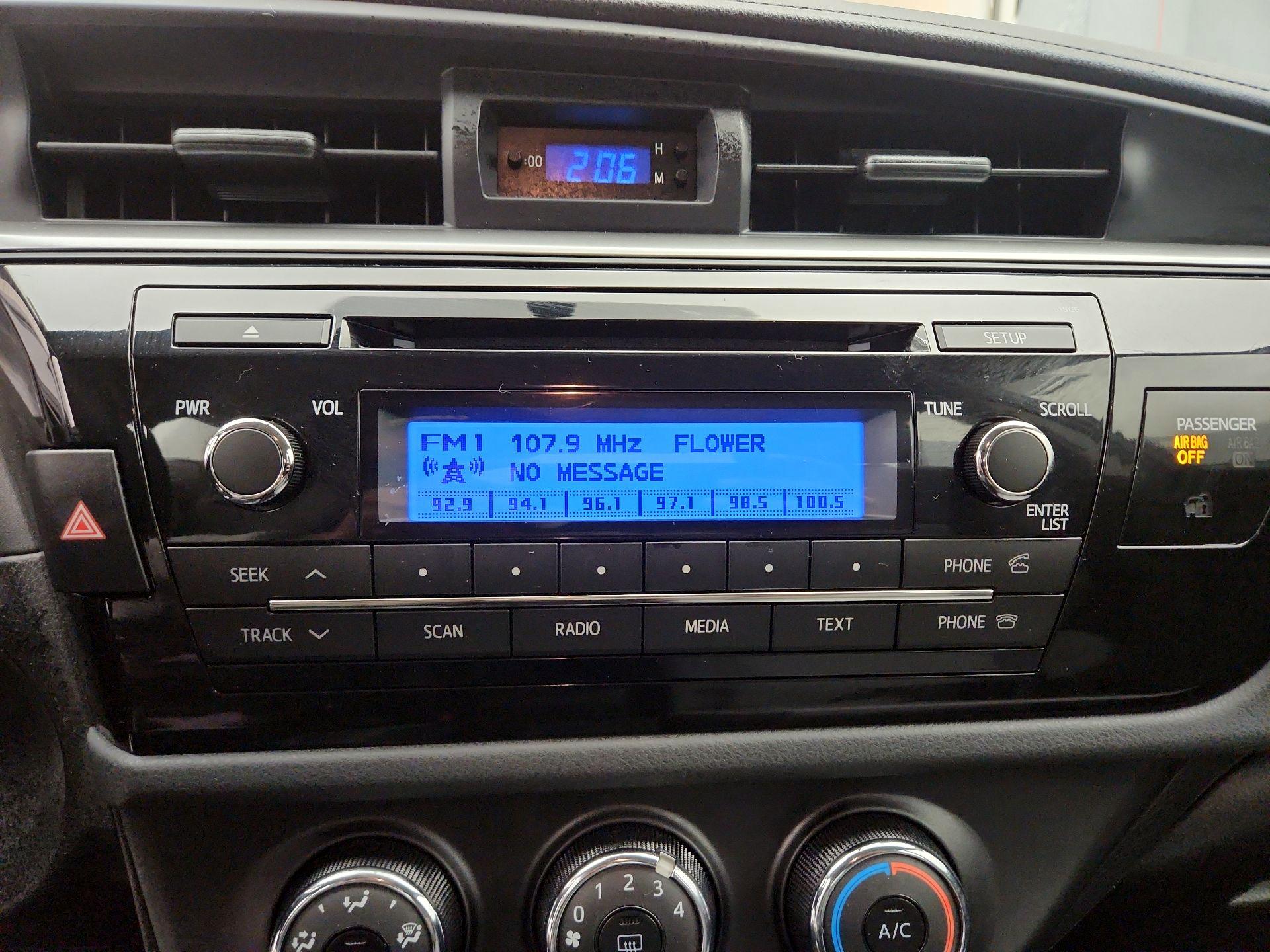 Thumbnail: 2015 Toyota Corolla - 14