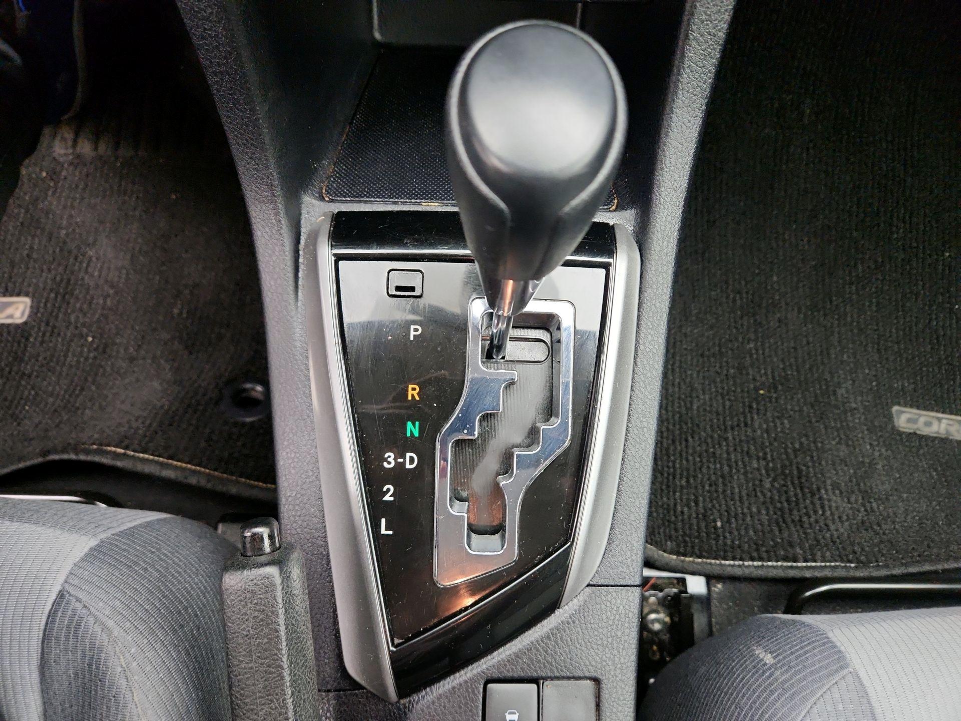 Thumbnail: 2015 Toyota Corolla - 16