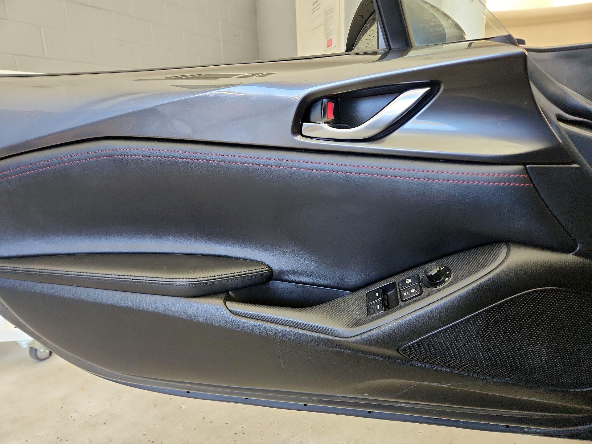 Thumbnail: 2018 Mazda MX-5 Miata - 12