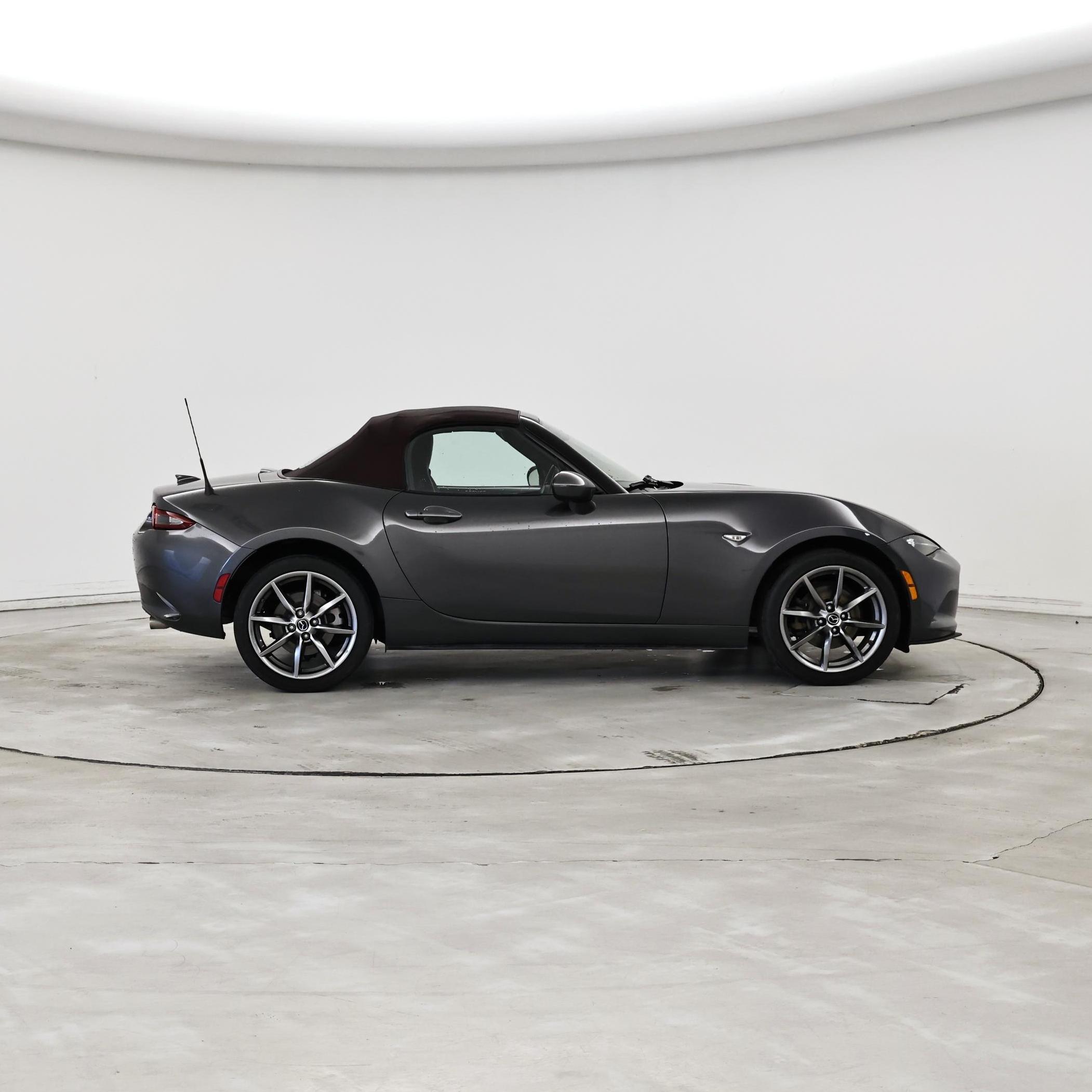 Thumbnail: 2018 Mazda MX-5 Miata - 7