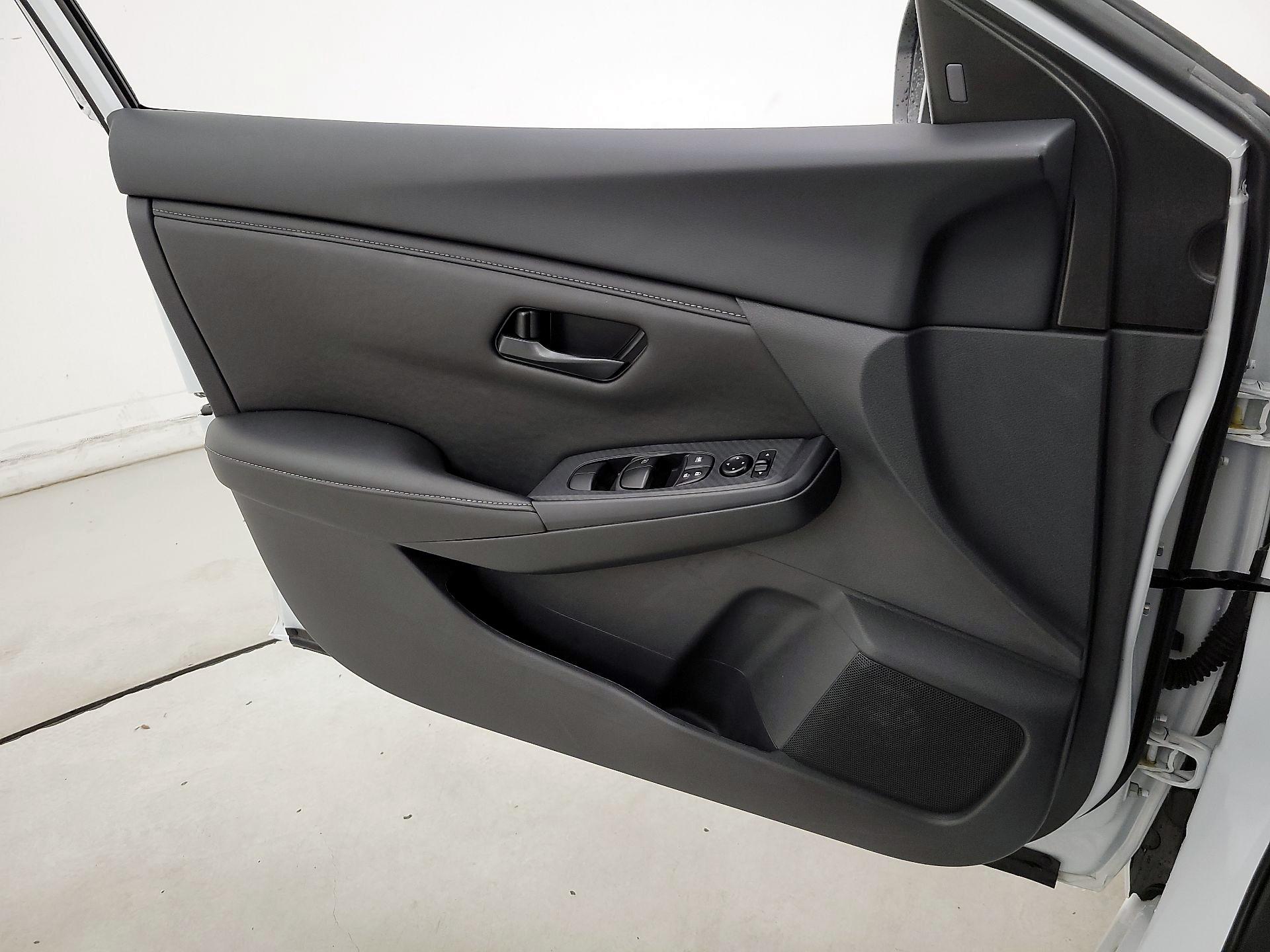 Thumbnail: 2025 Nissan Sentra - 12