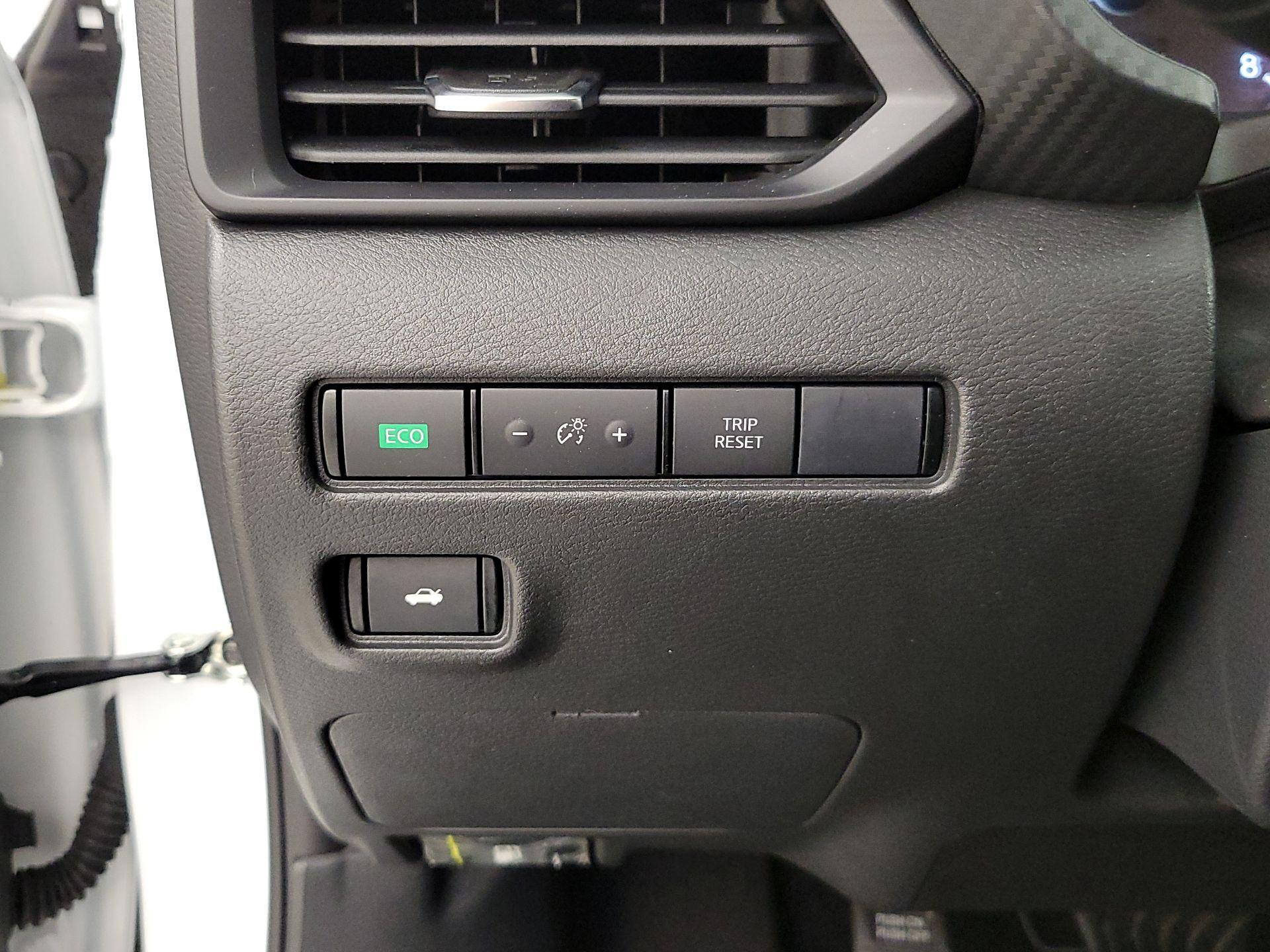 Thumbnail: 2025 Nissan Sentra - 13