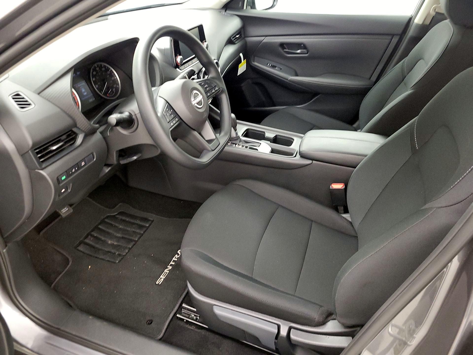 Thumbnail: 2025 Nissan Sentra - 11