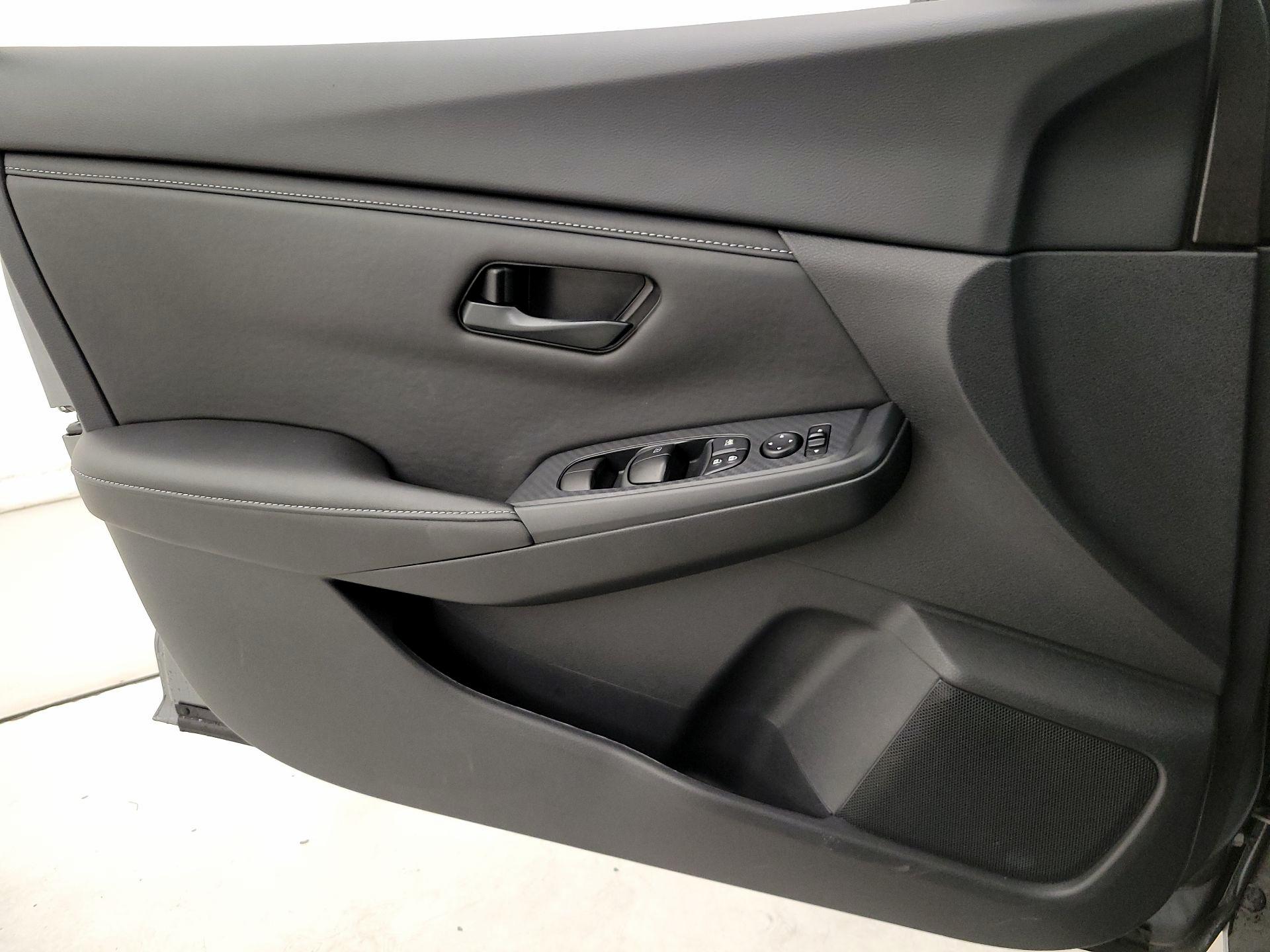 Thumbnail: 2025 Nissan Sentra - 12