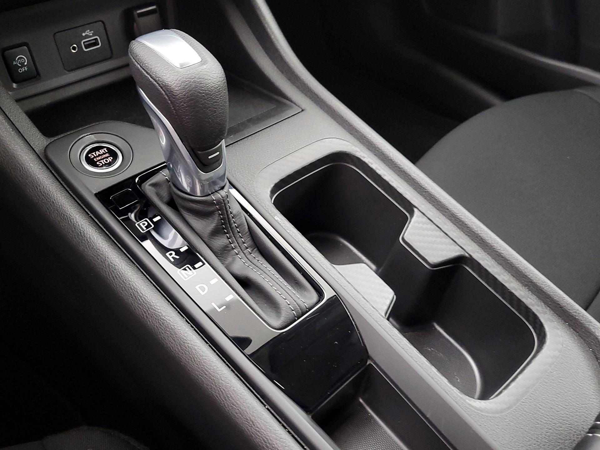 Thumbnail: 2025 Nissan Sentra - 17