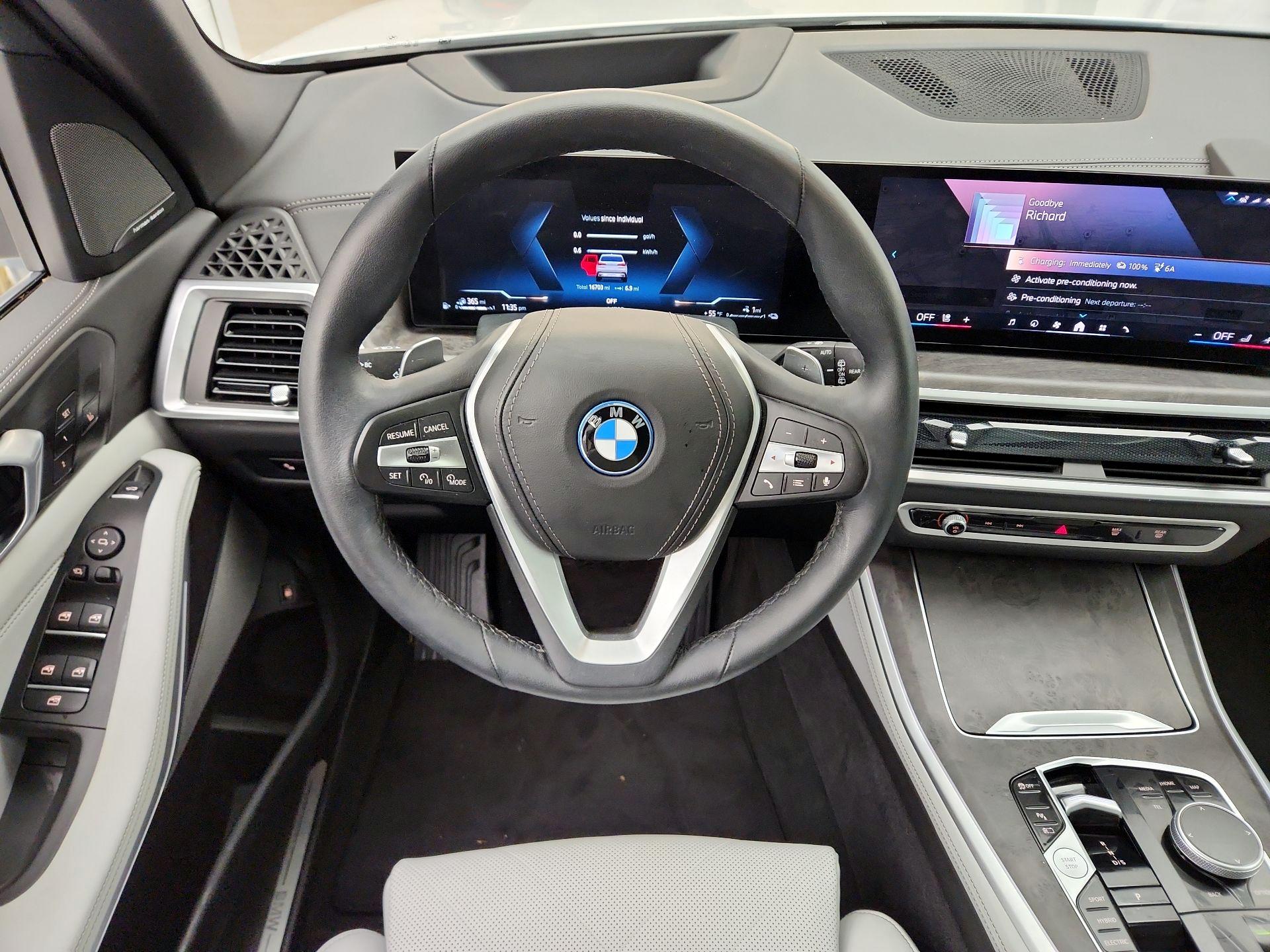 Thumbnail: 2024 BMW X5 - 10