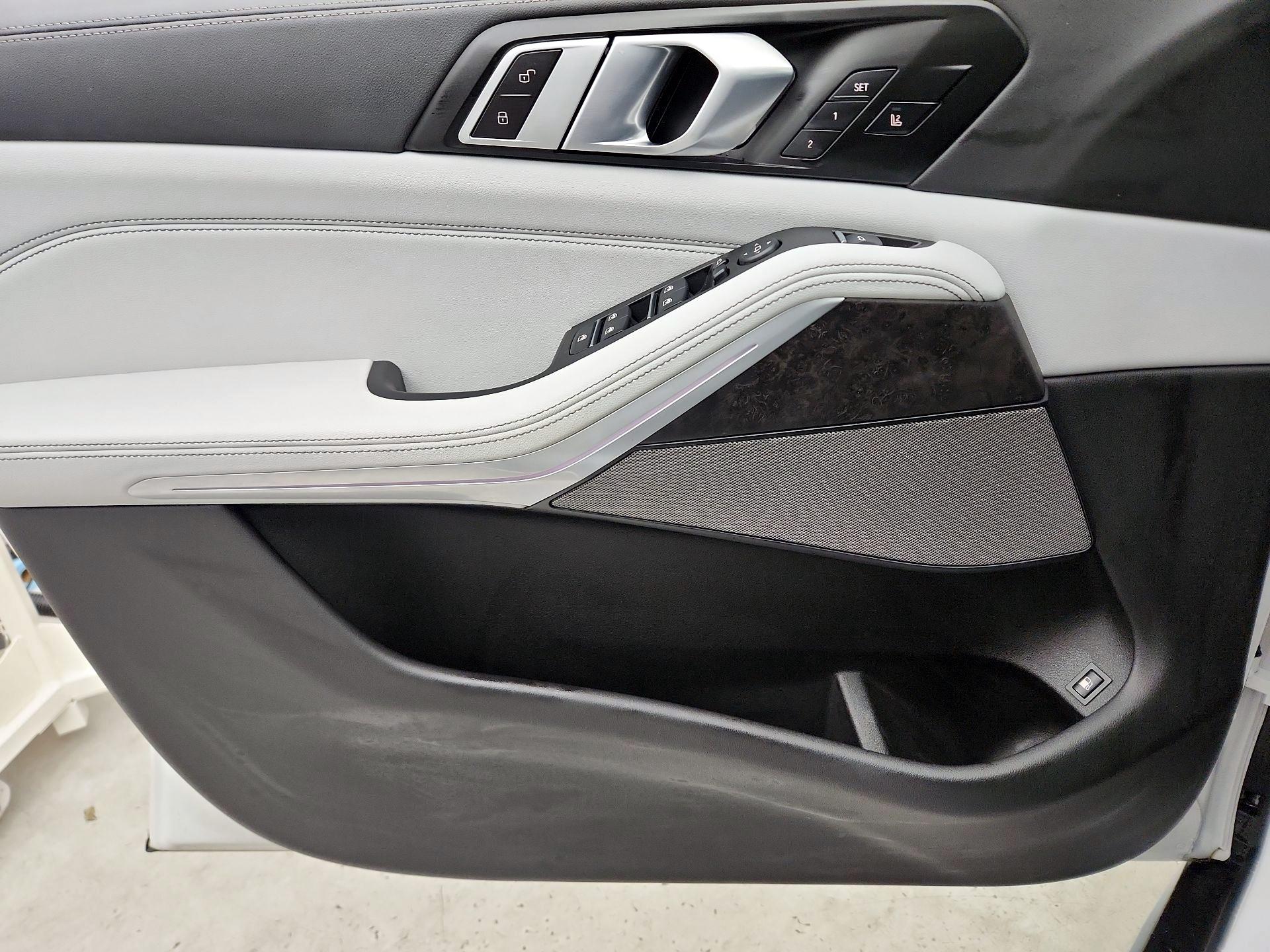 Thumbnail: 2024 BMW X5 - 12