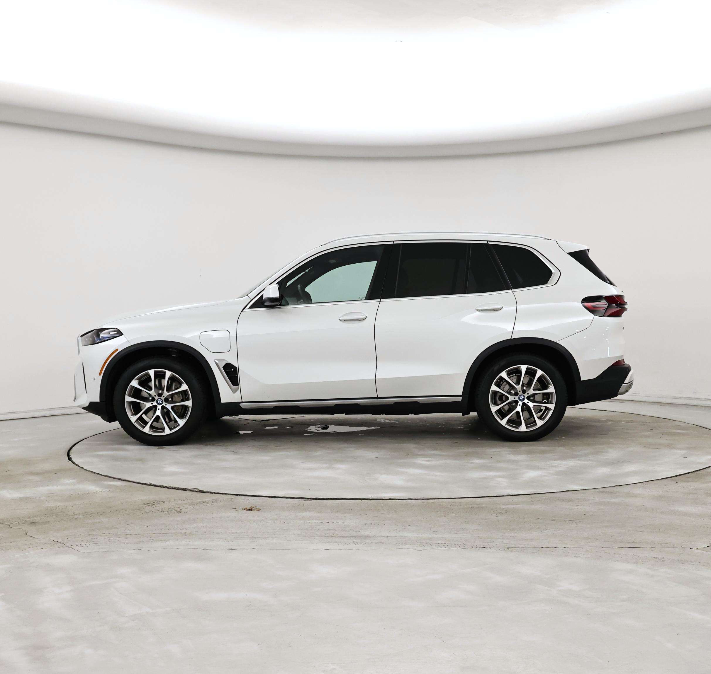 Thumbnail: 2024 BMW X5 - 3