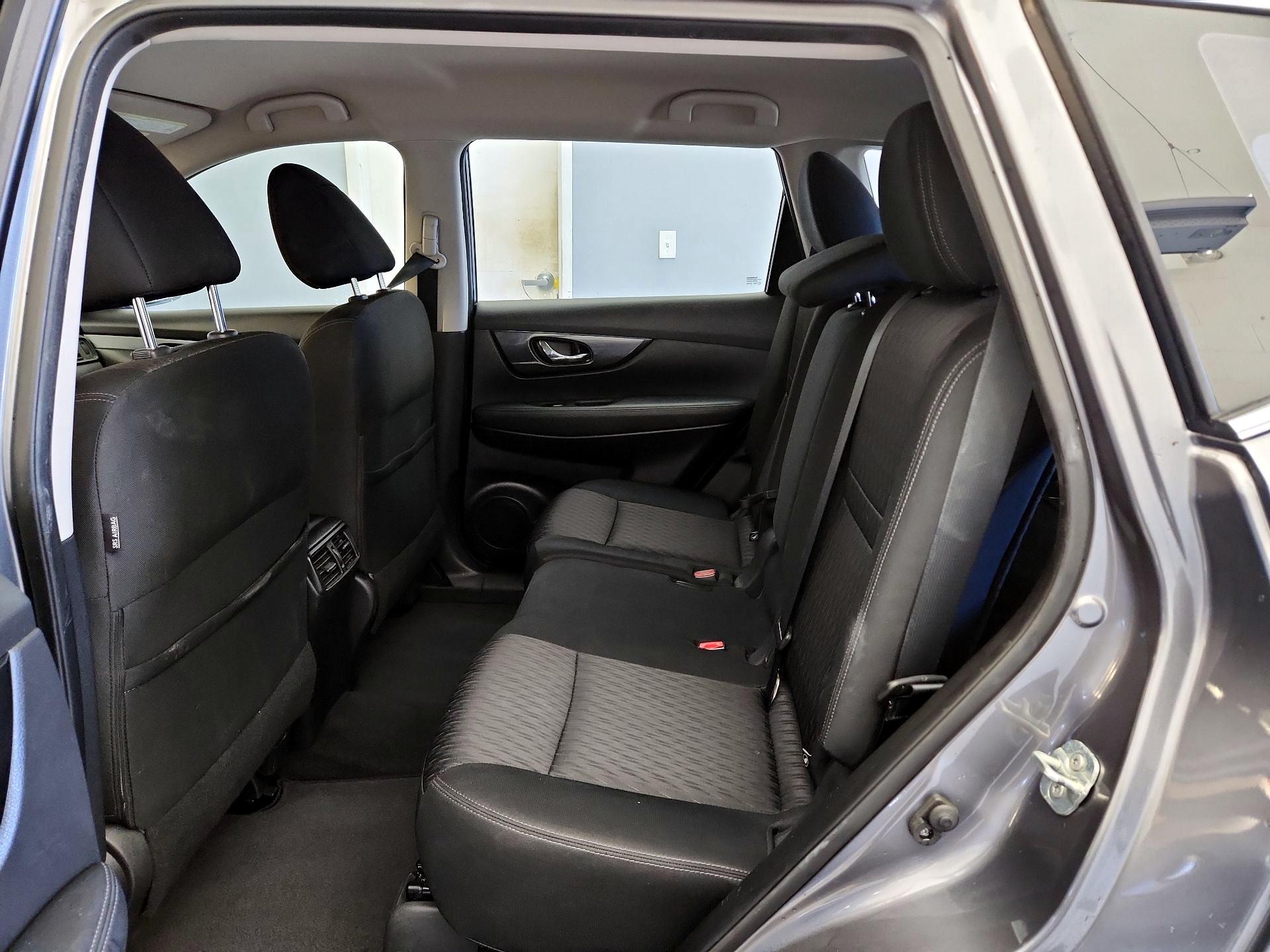 Thumbnail: 2018 Nissan Rogue - 19