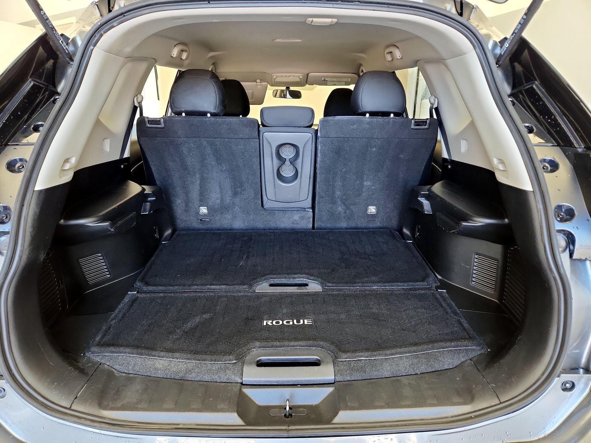 Thumbnail: 2018 Nissan Rogue - 20