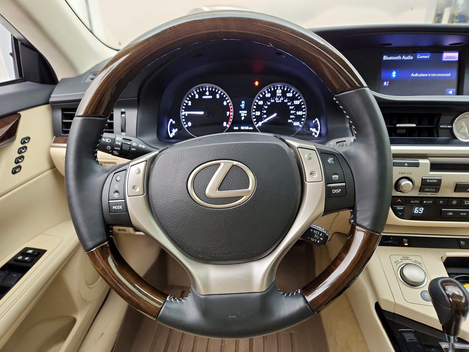 Thumbnail: 2014 Lexus ES - 10