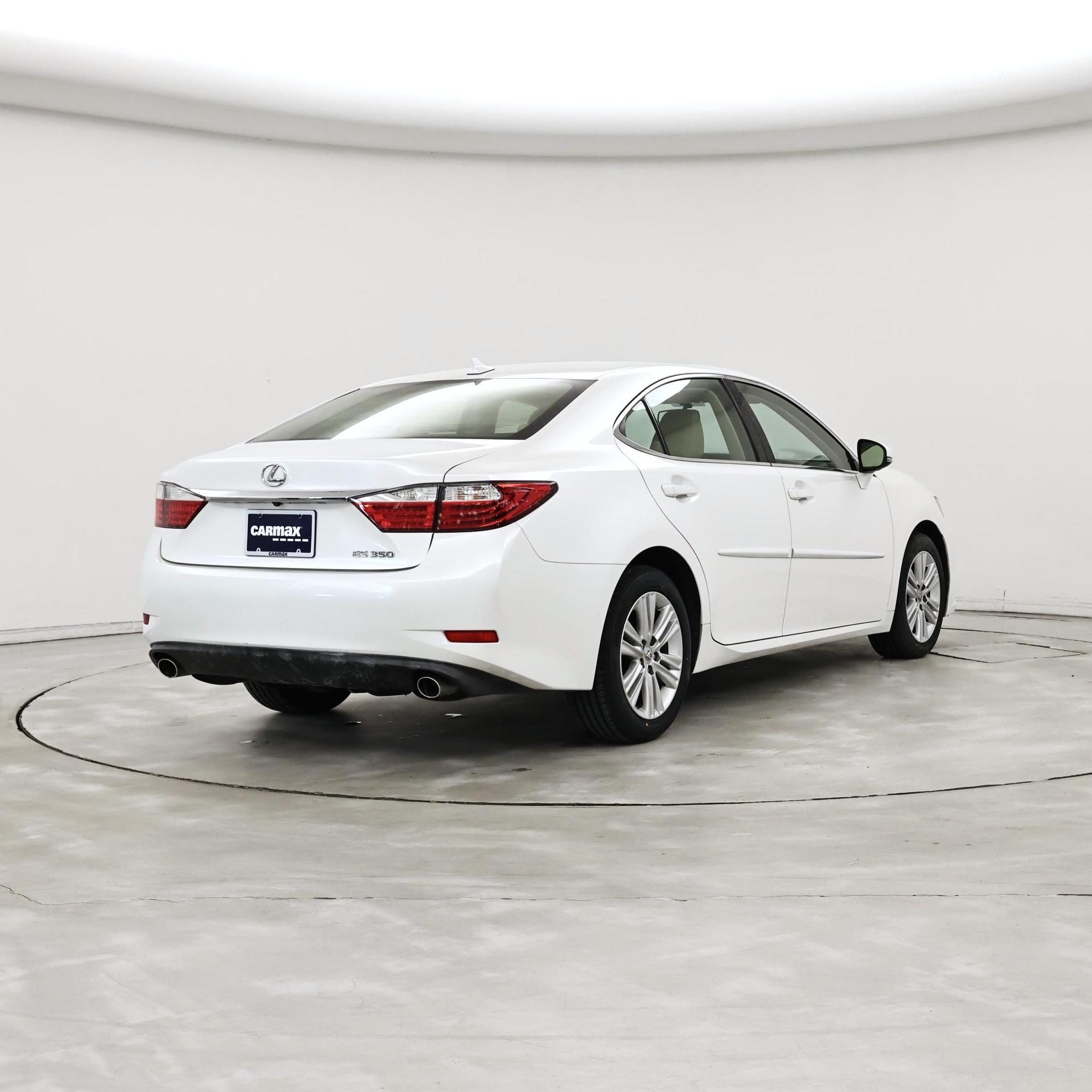 Thumbnail: 2014 Lexus ES - 8