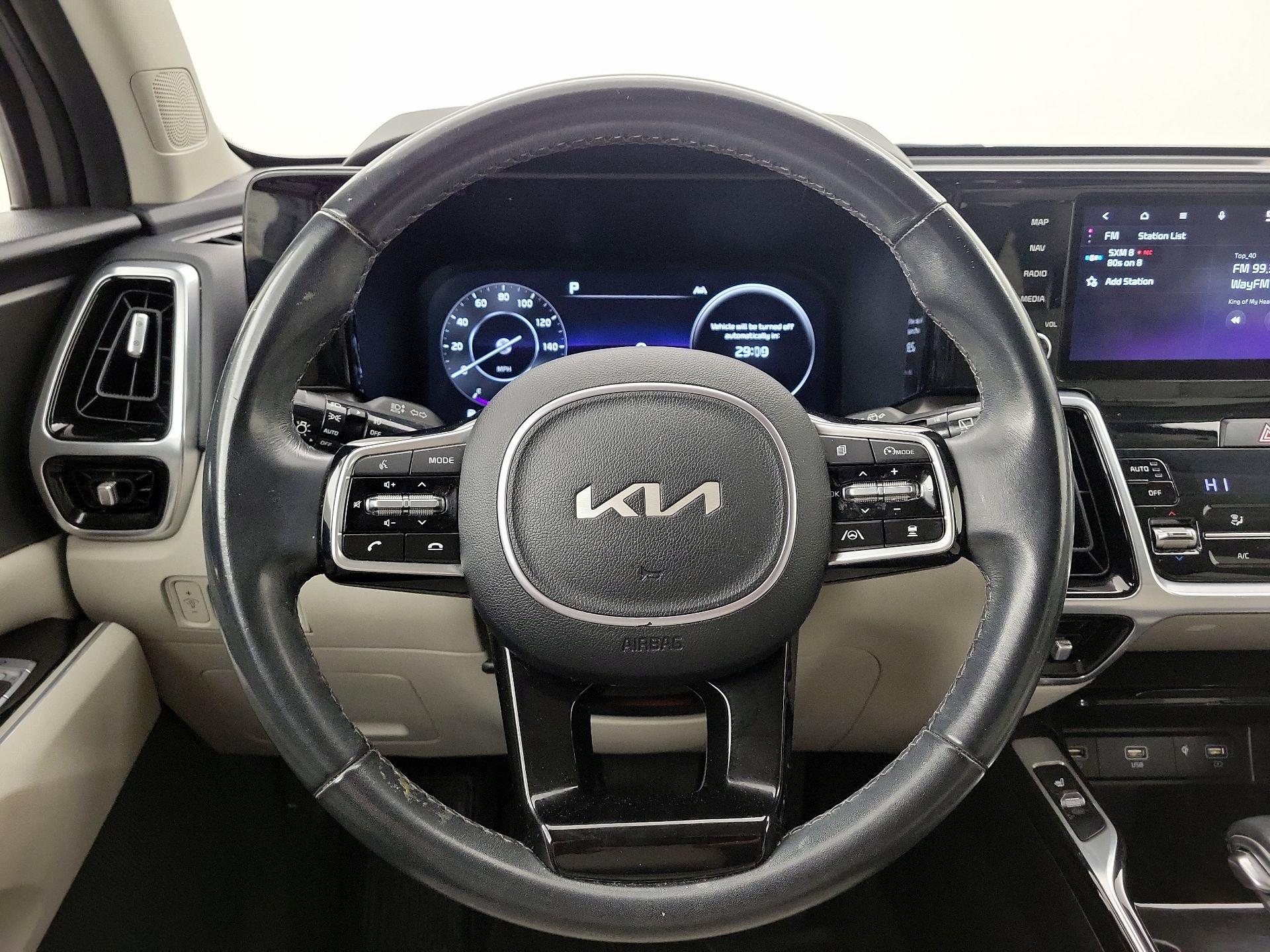 Thumbnail: 2023 Kia Sorento - 10