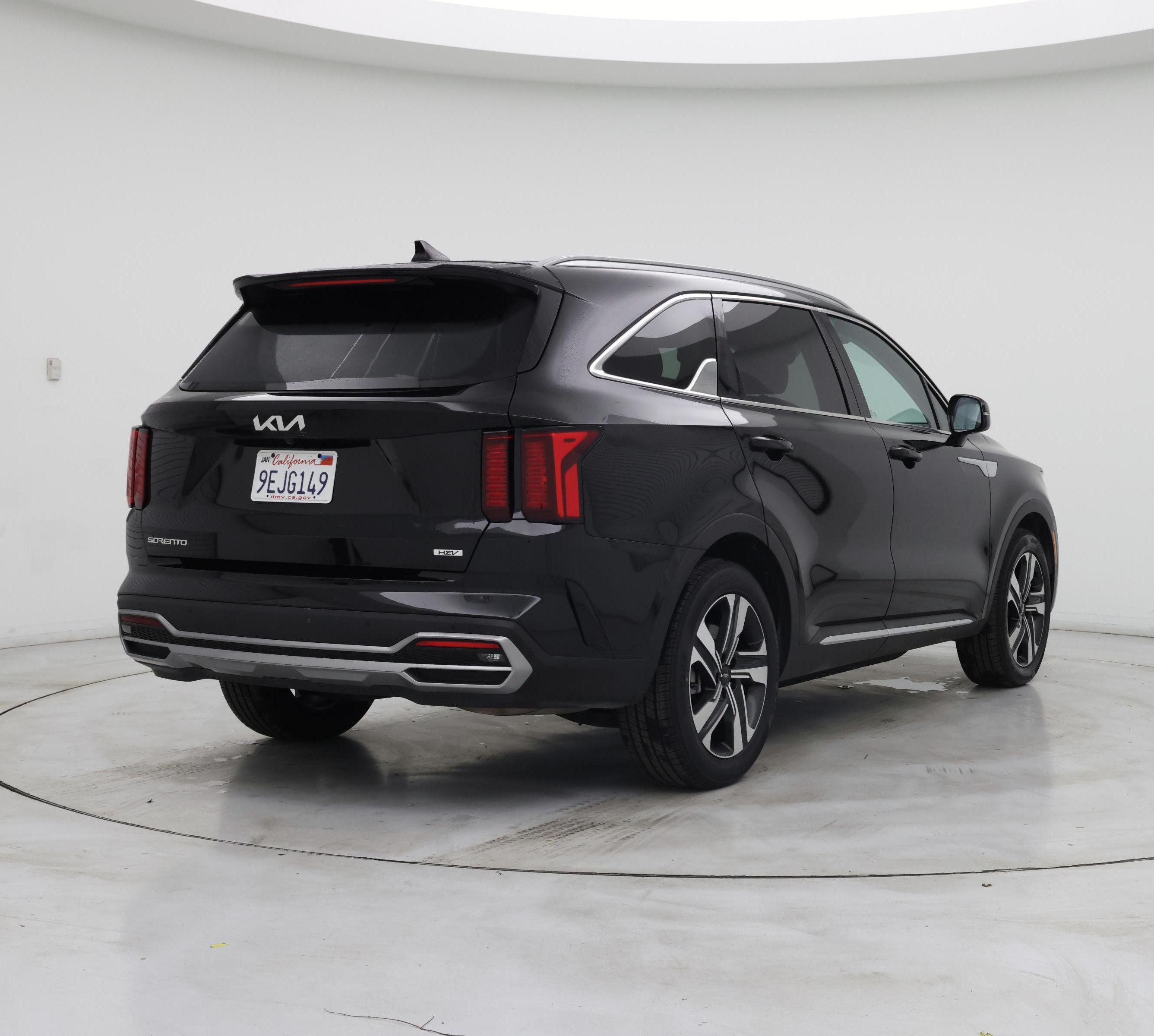 Thumbnail: 2023 Kia Sorento - 8