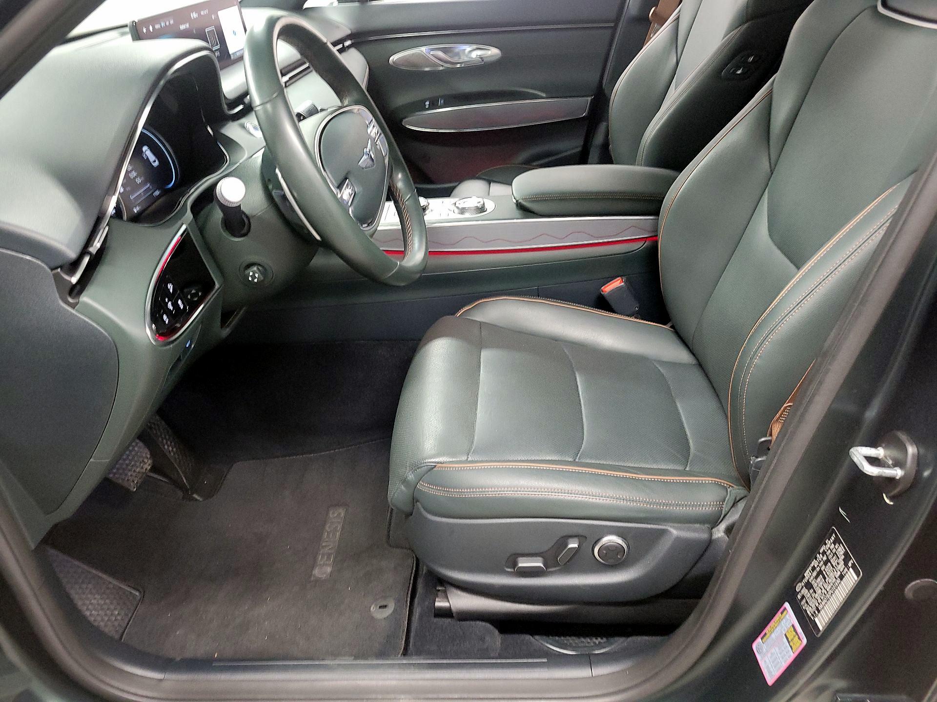 Thumbnail: 2023 Genesis GV70 - 9