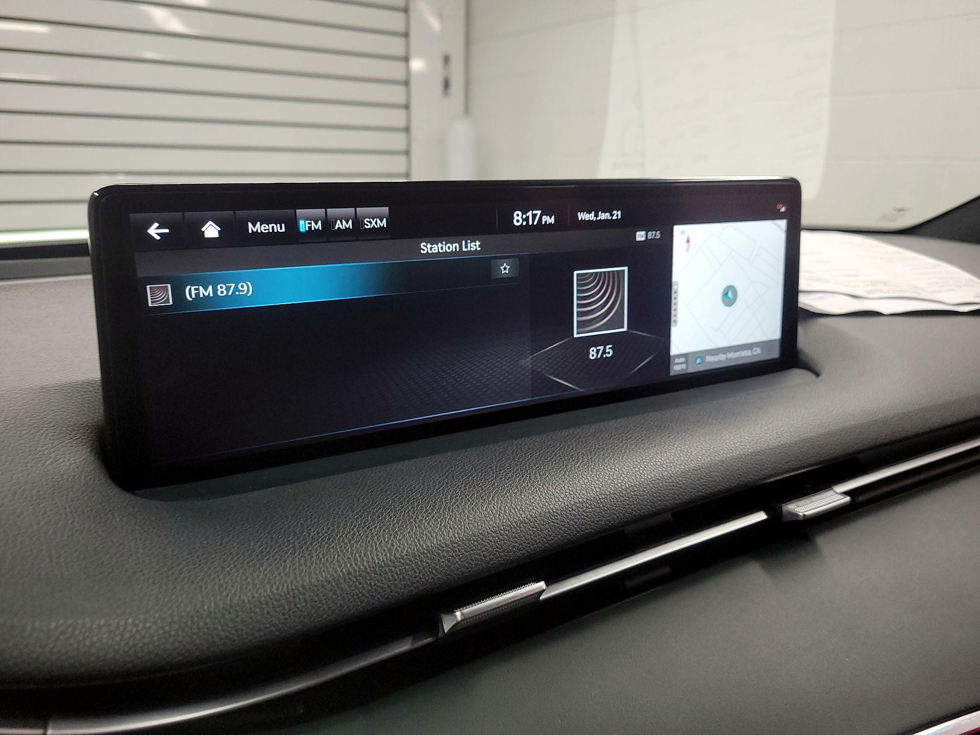 Thumbnail: 2023 Genesis GV70 - 12