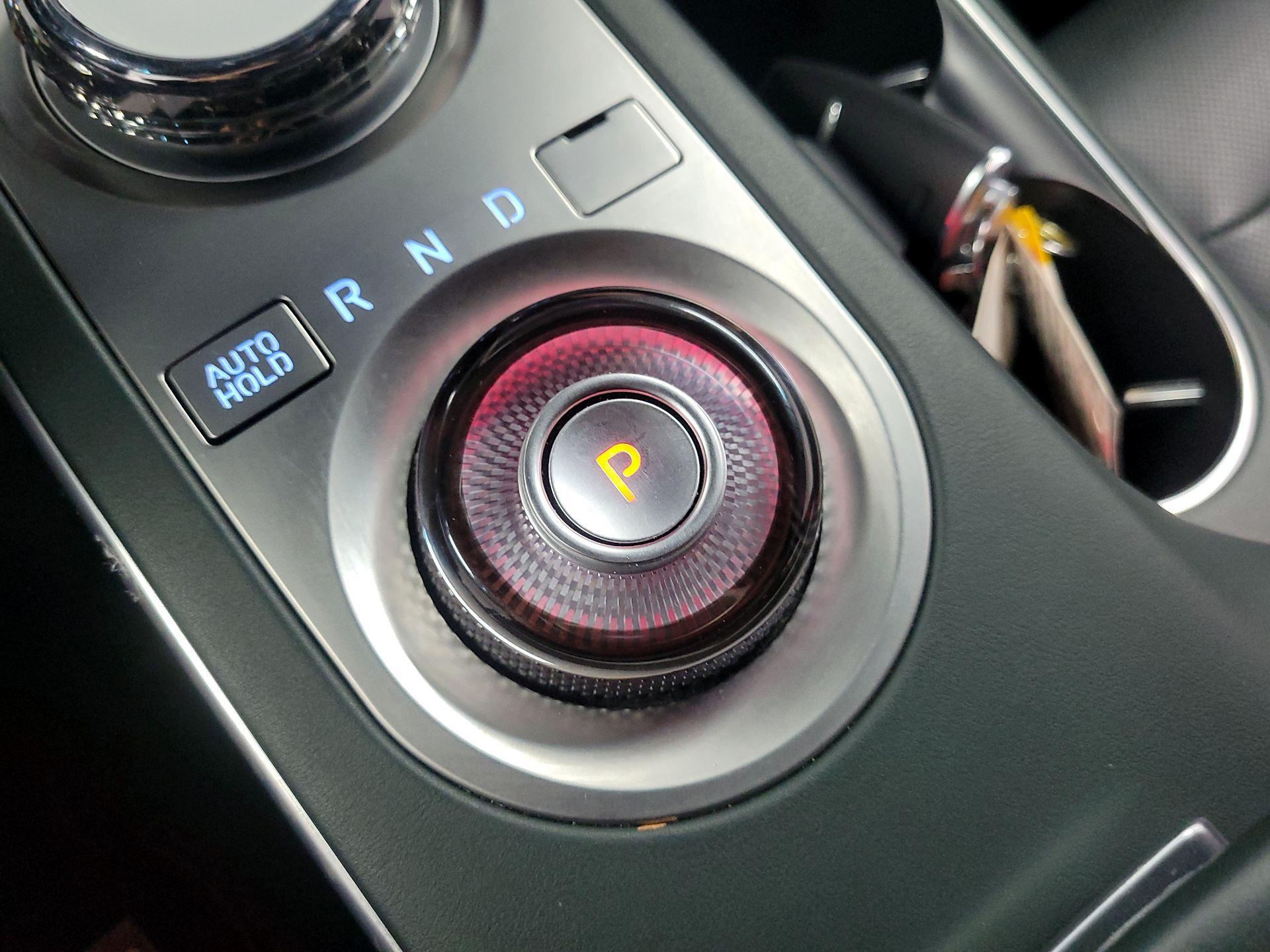 Thumbnail: 2023 Genesis GV70 - 14