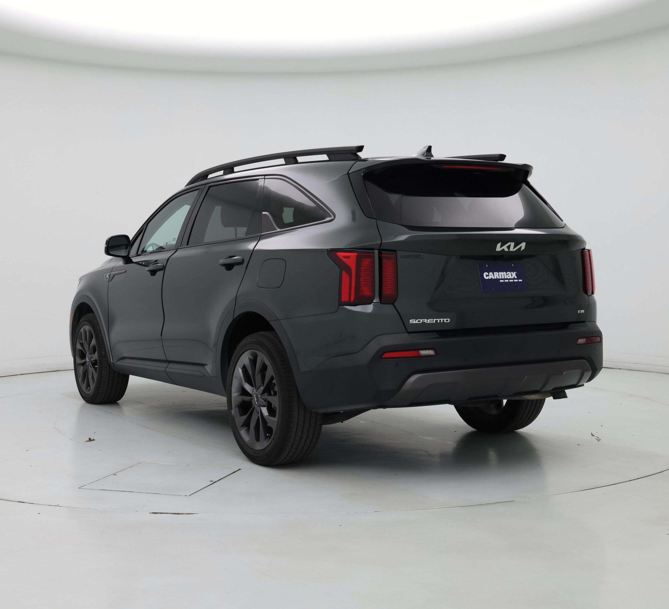 Thumbnail: 2023 Kia Sorento - 2