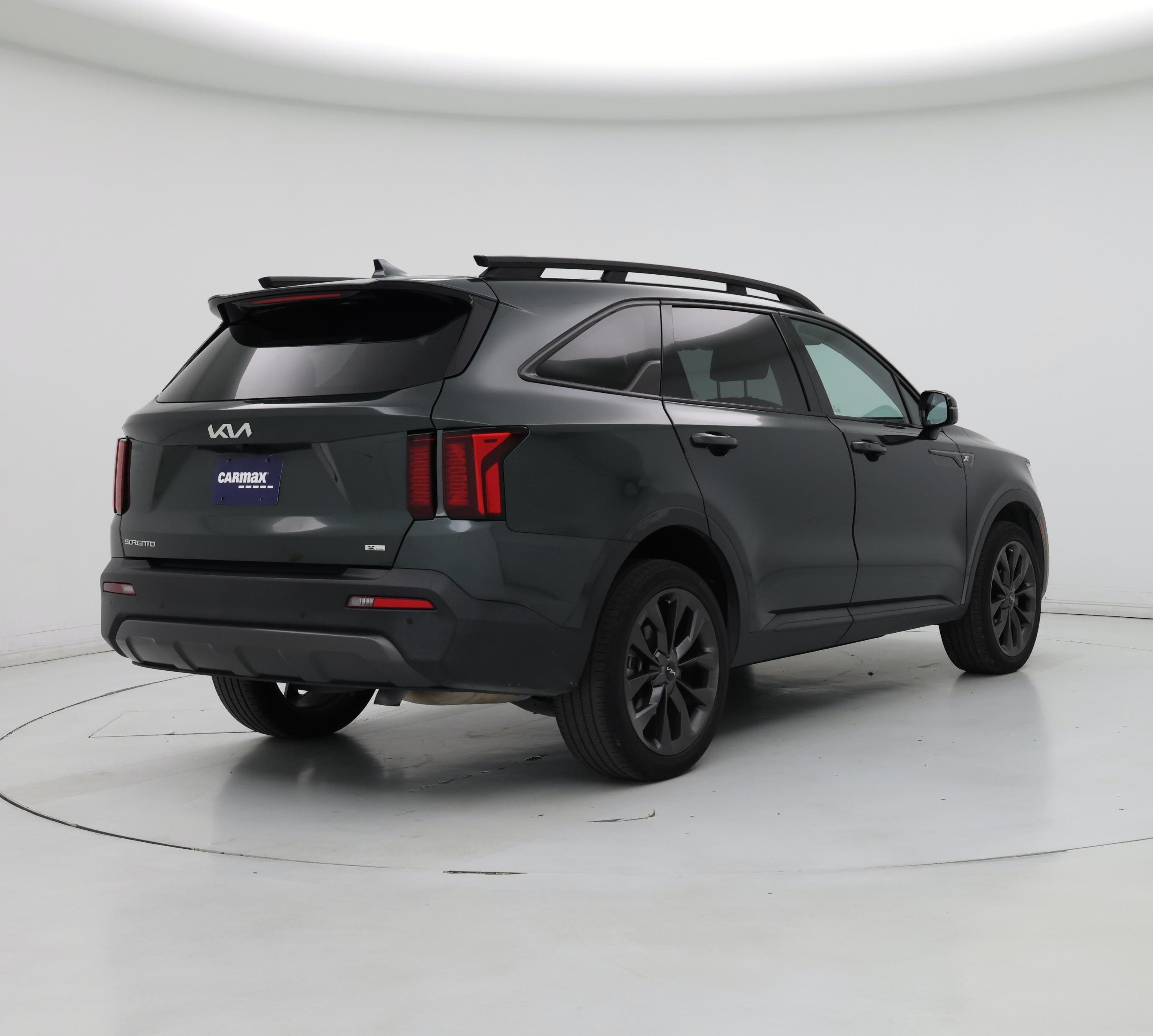 Thumbnail: 2023 Kia Sorento - 8