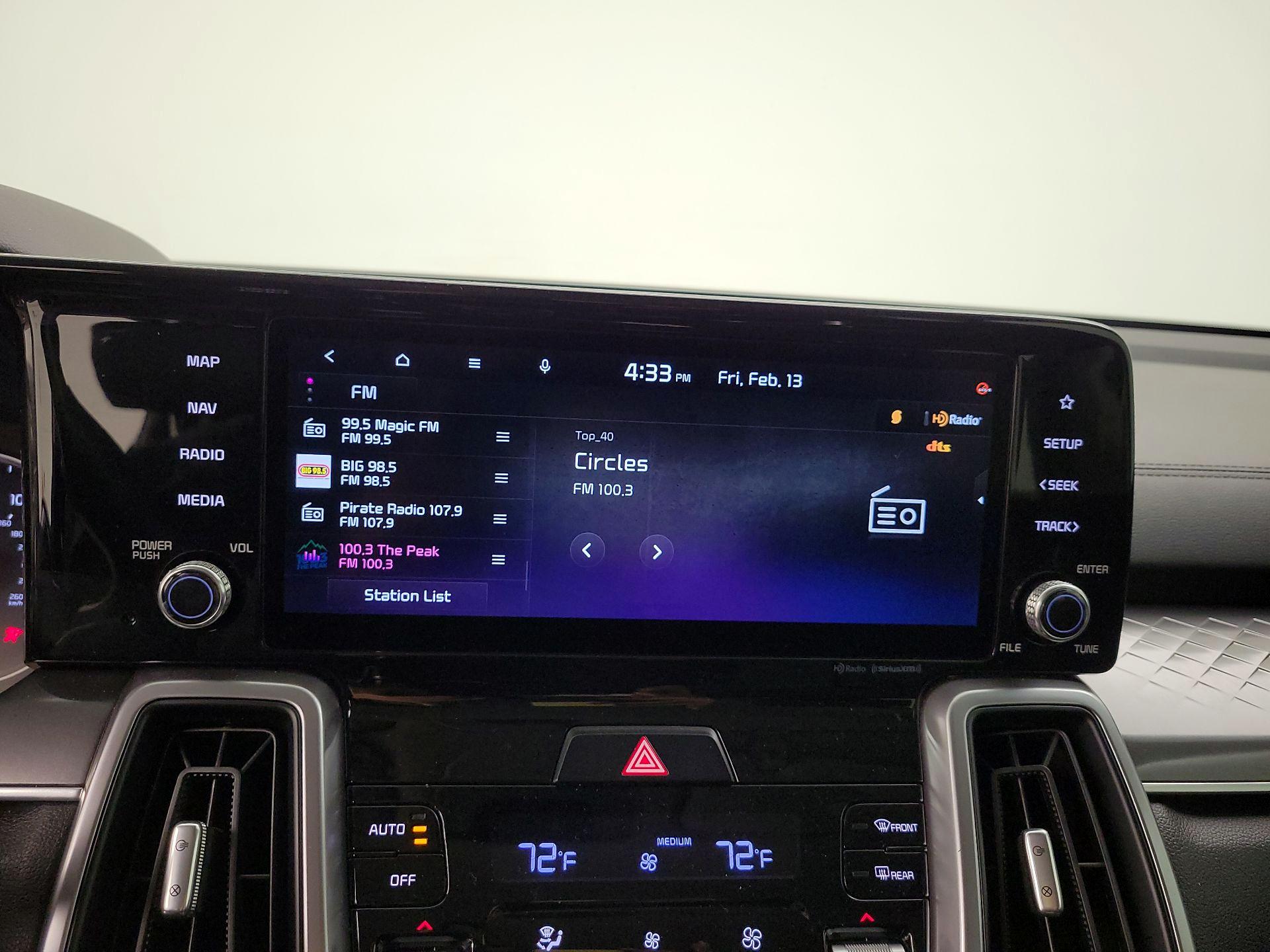 Thumbnail: 2023 Kia Sorento - 16