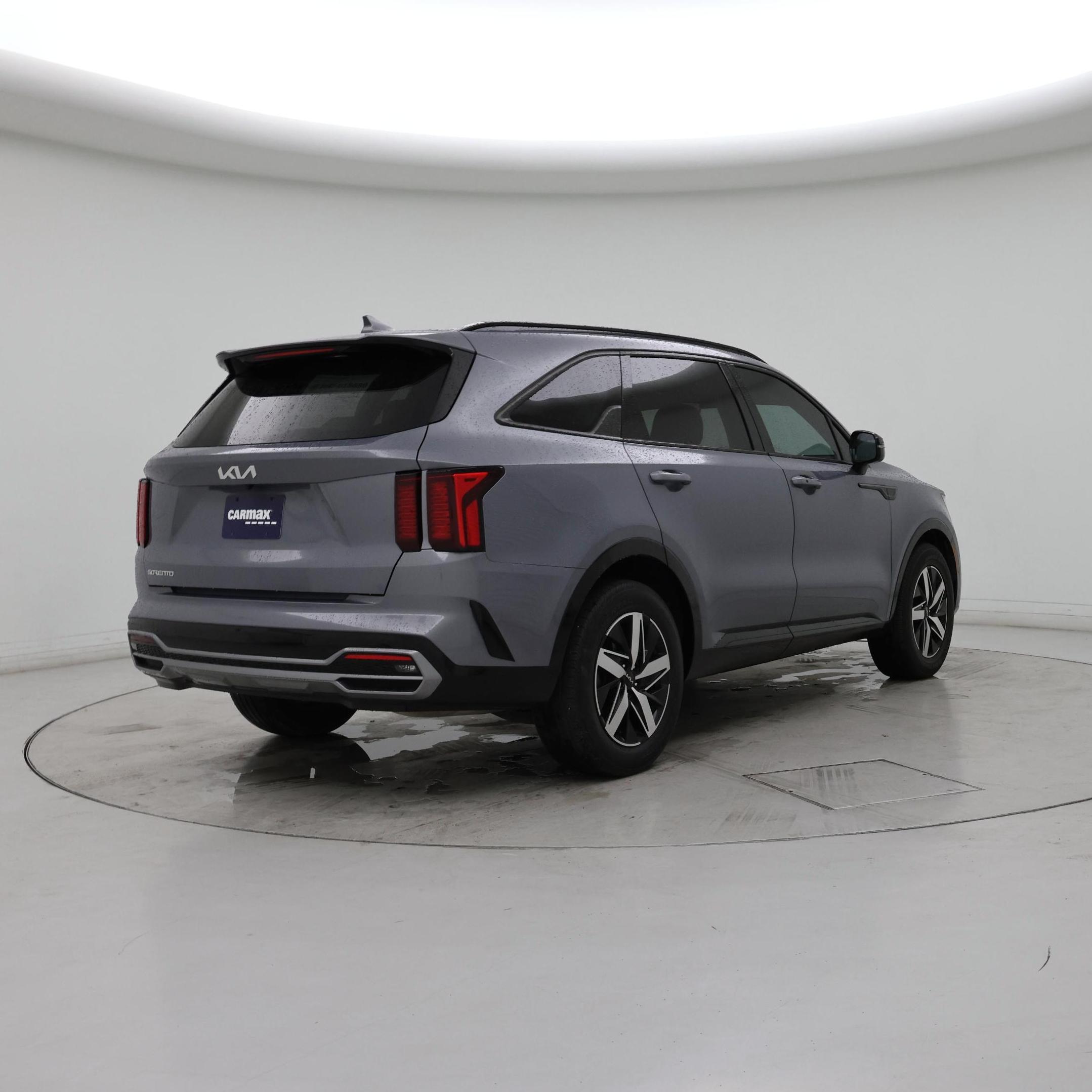 Thumbnail: 2023 Kia Sorento - 8