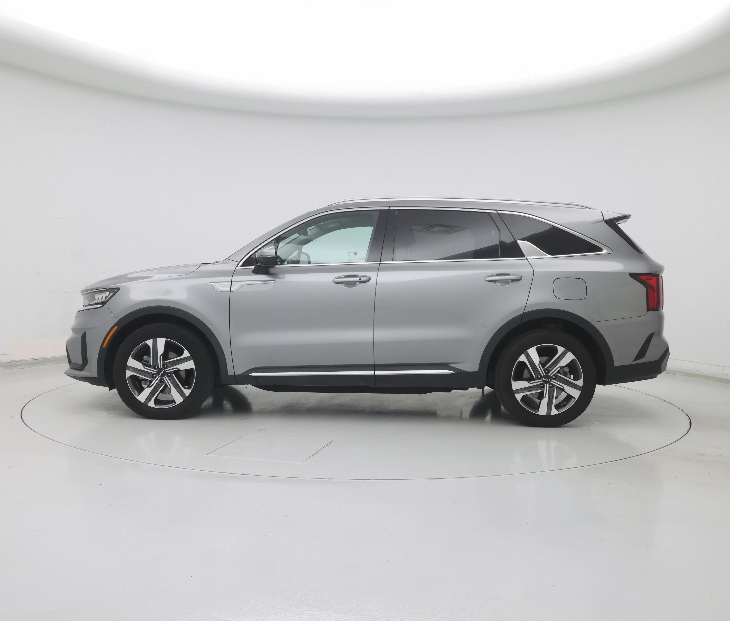 Thumbnail: 2023 Kia Sorento - 3