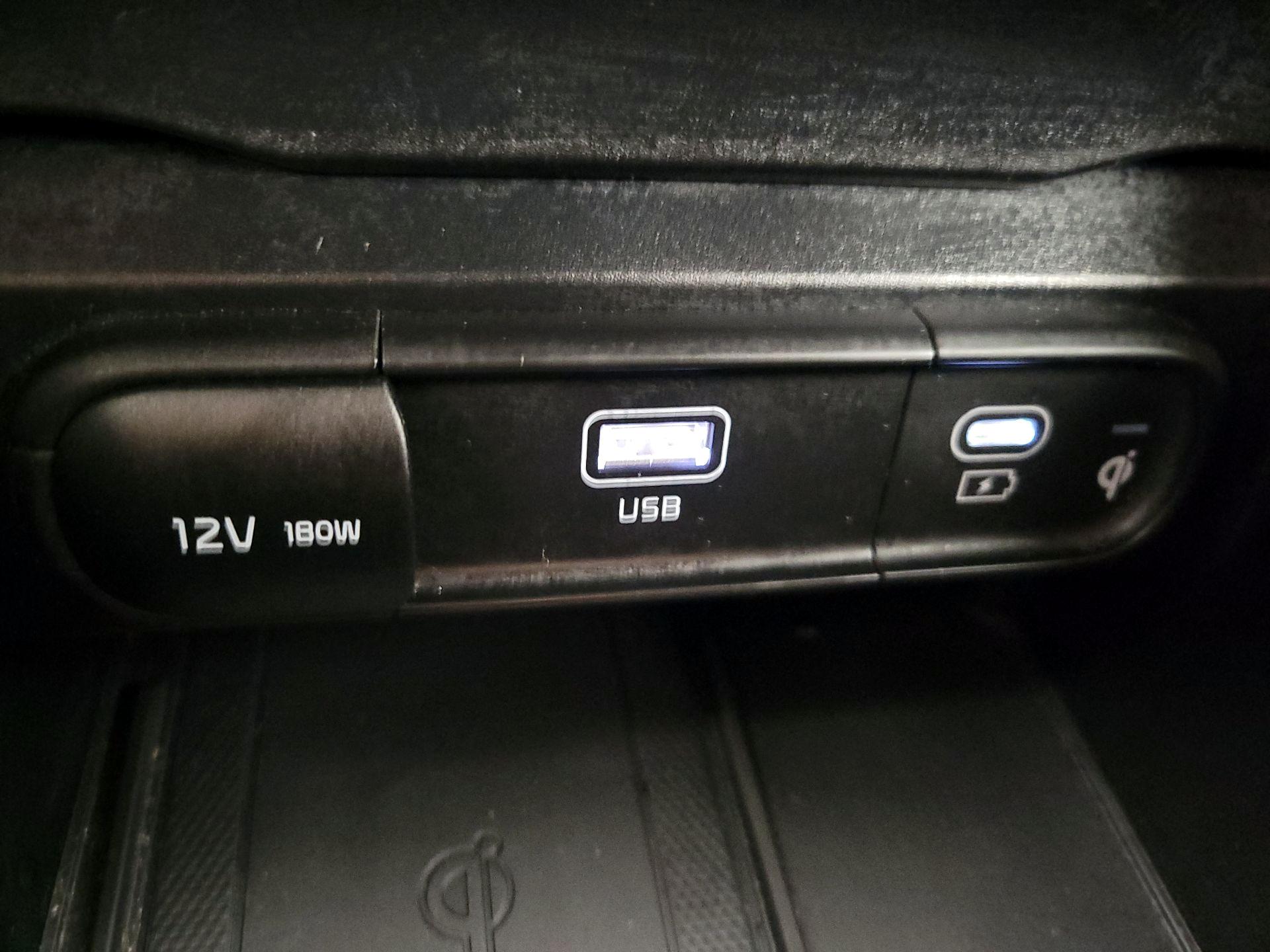 Thumbnail: 2023 Kia Telluride - 19