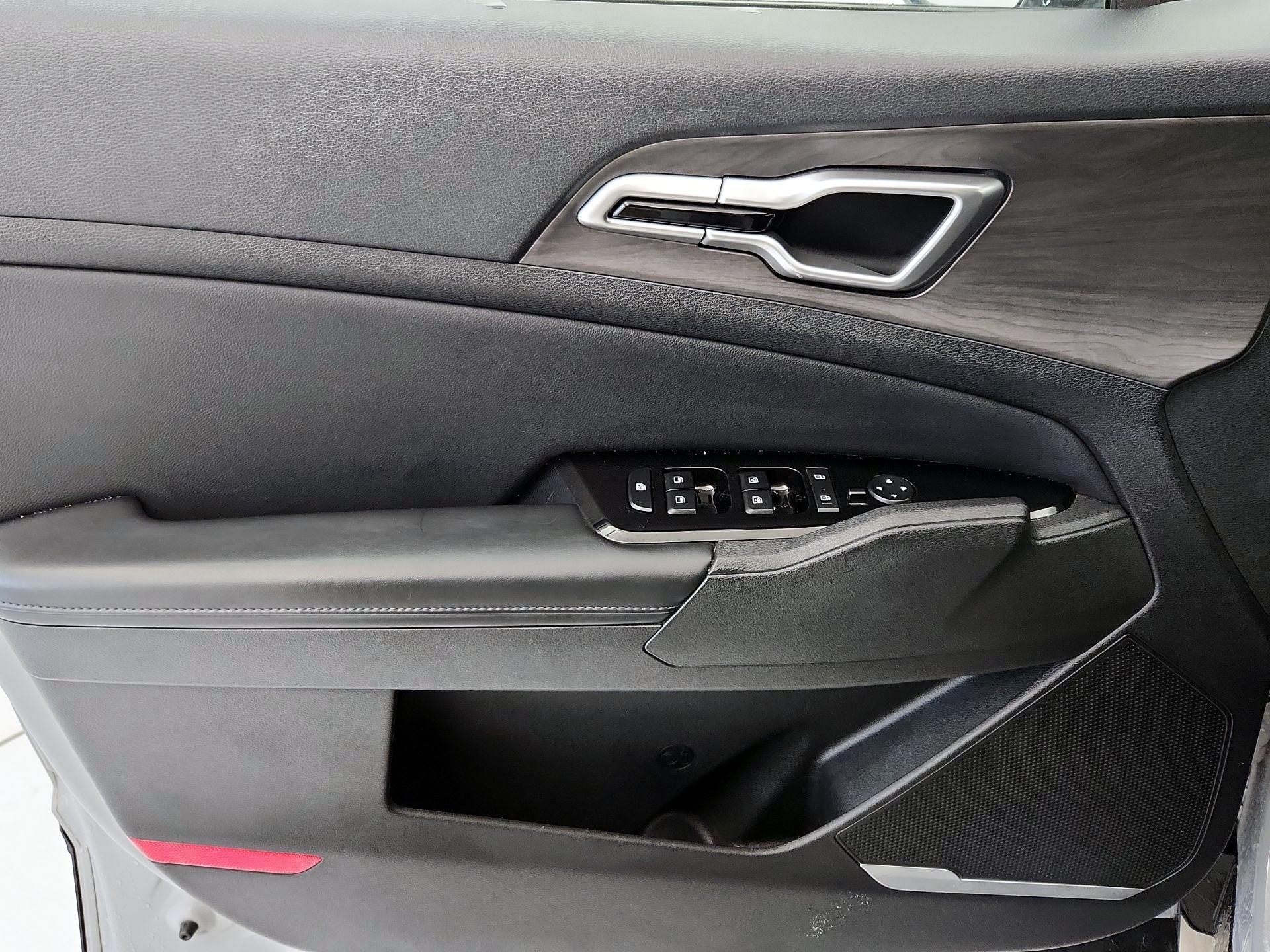 Thumbnail: 2023 Kia Sportage - 12