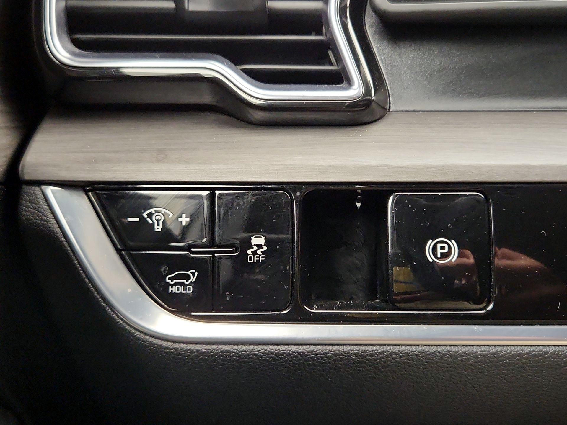 Thumbnail: 2023 Kia Sportage - 13