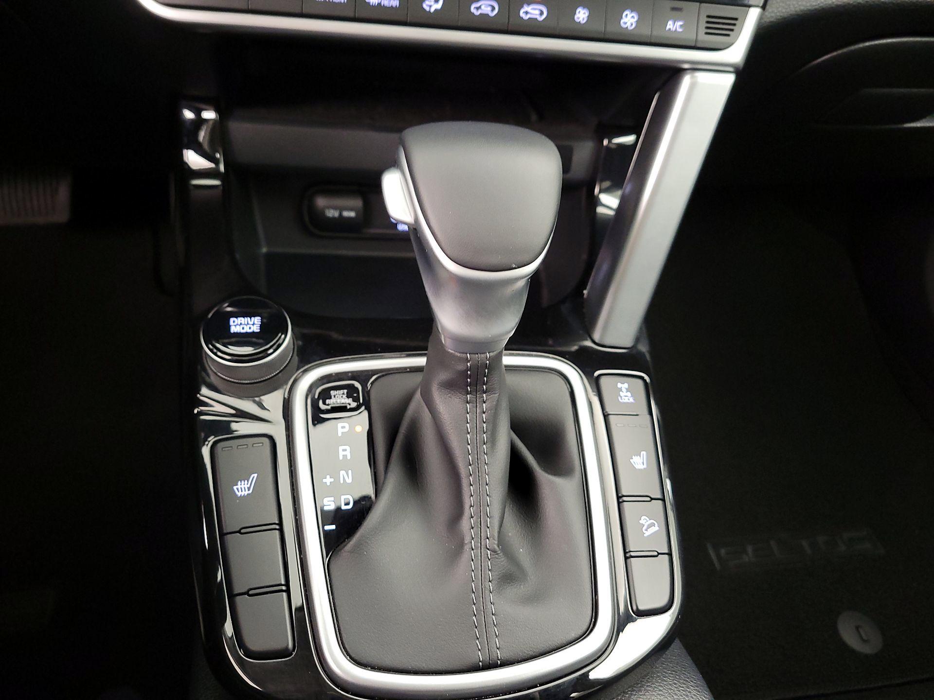 Thumbnail: 2023 Kia Seltos - 18