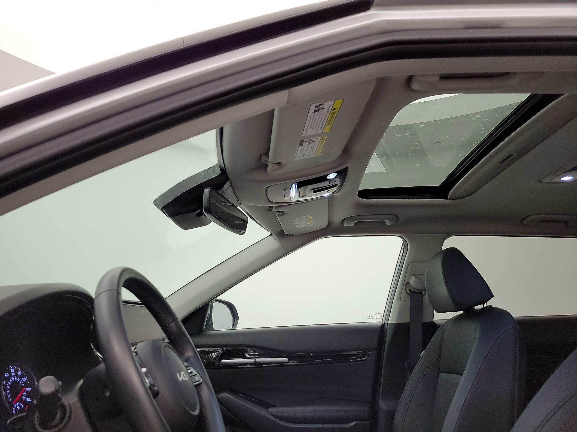 Thumbnail: 2023 Kia Seltos - 20