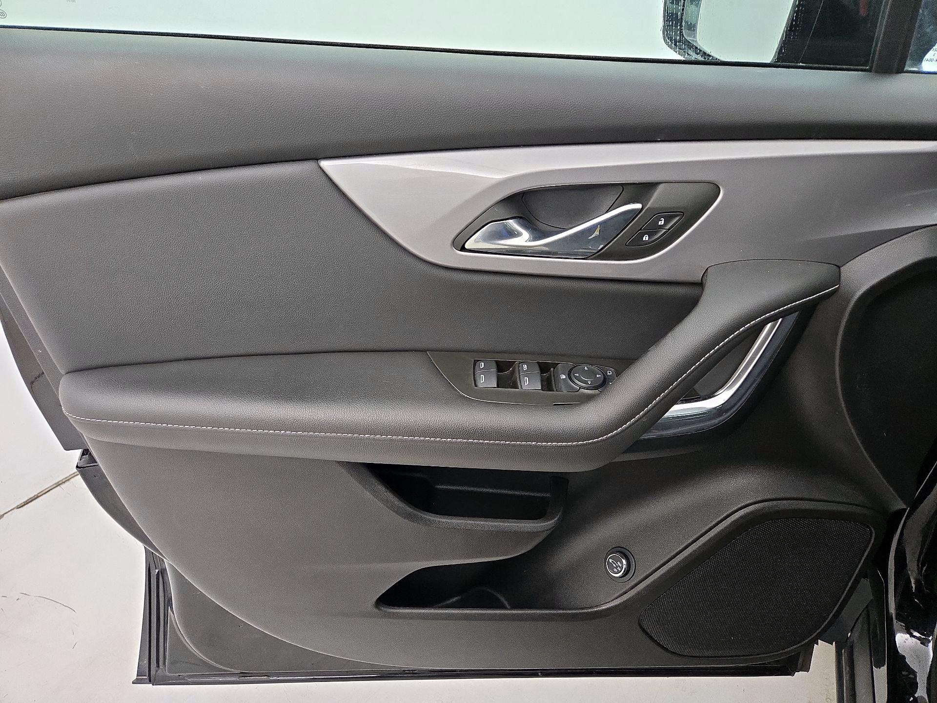 Thumbnail: 2023 Chevrolet Blazer - 12