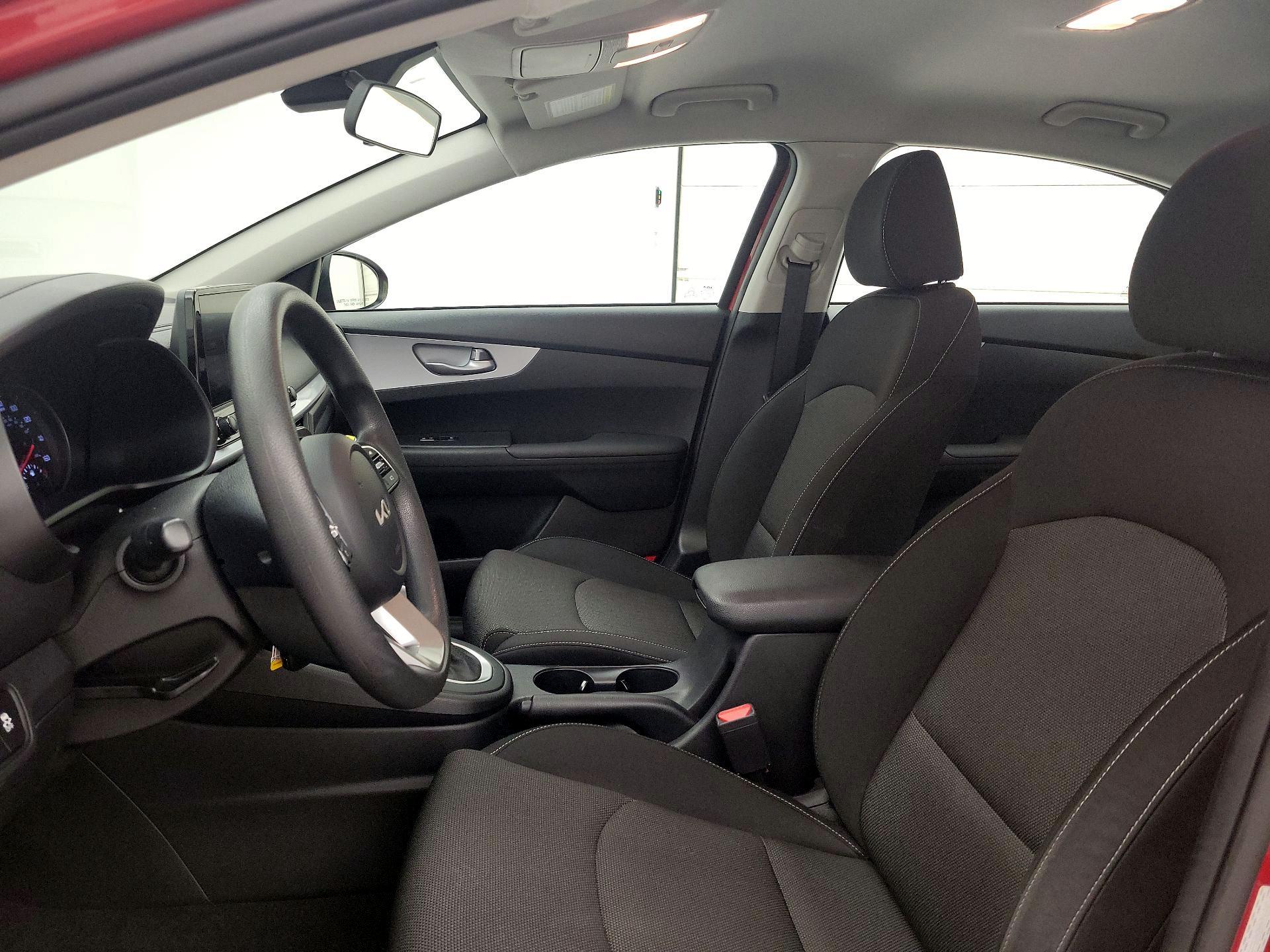 Thumbnail: 2023 Kia Forte - 11