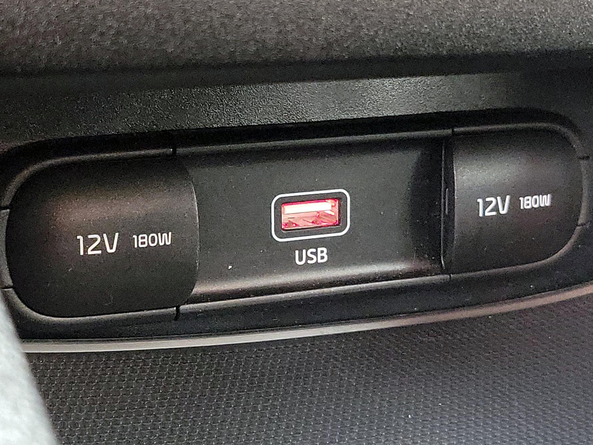 Thumbnail: 2023 Kia Forte - 18