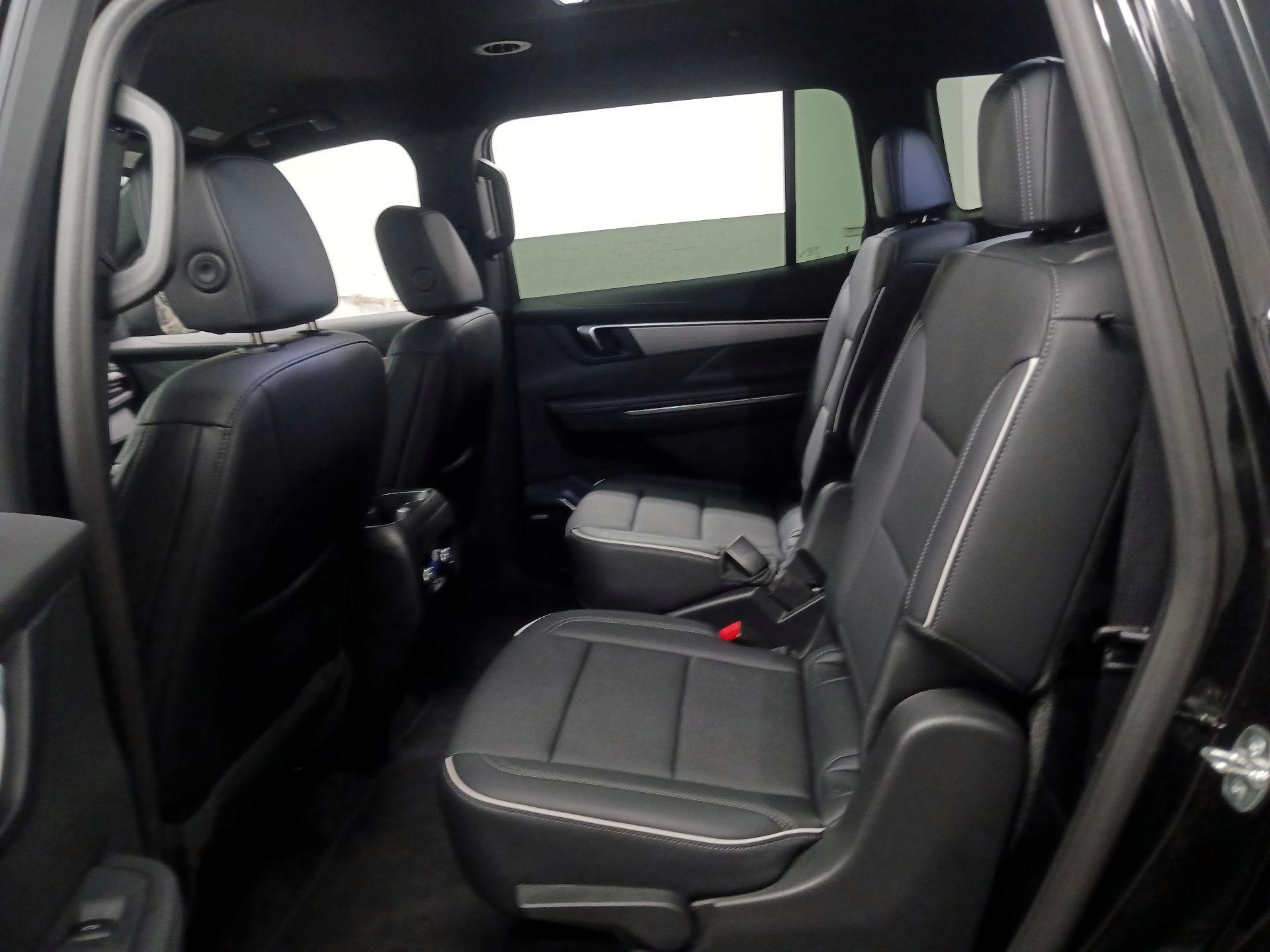 Thumbnail: 2025 Buick Enclave - 18