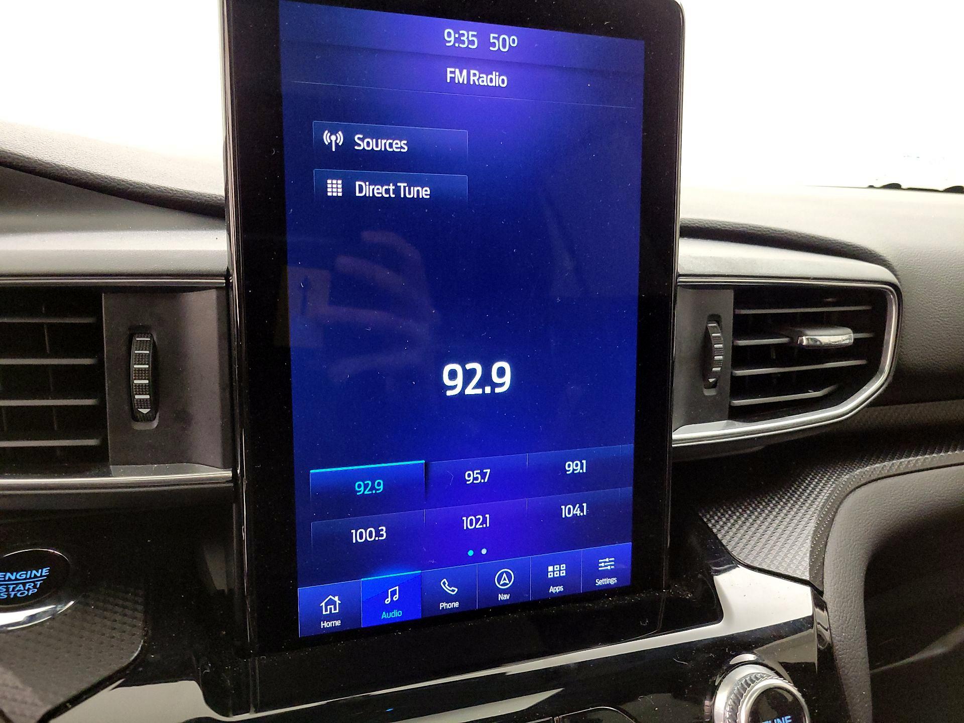 Thumbnail: 2022 Ford Explorer - 16