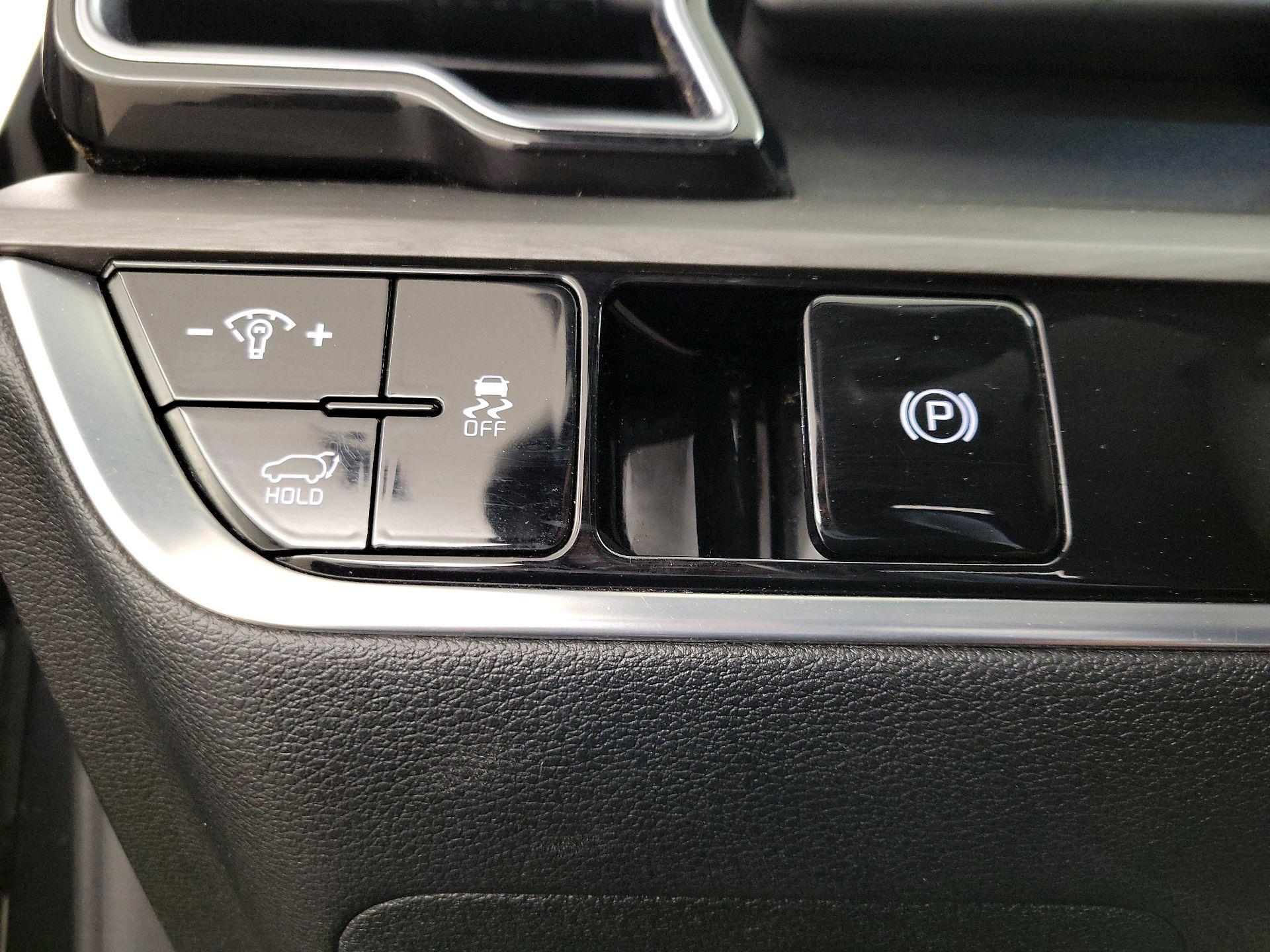 Thumbnail: 2023 Kia Sportage - 13