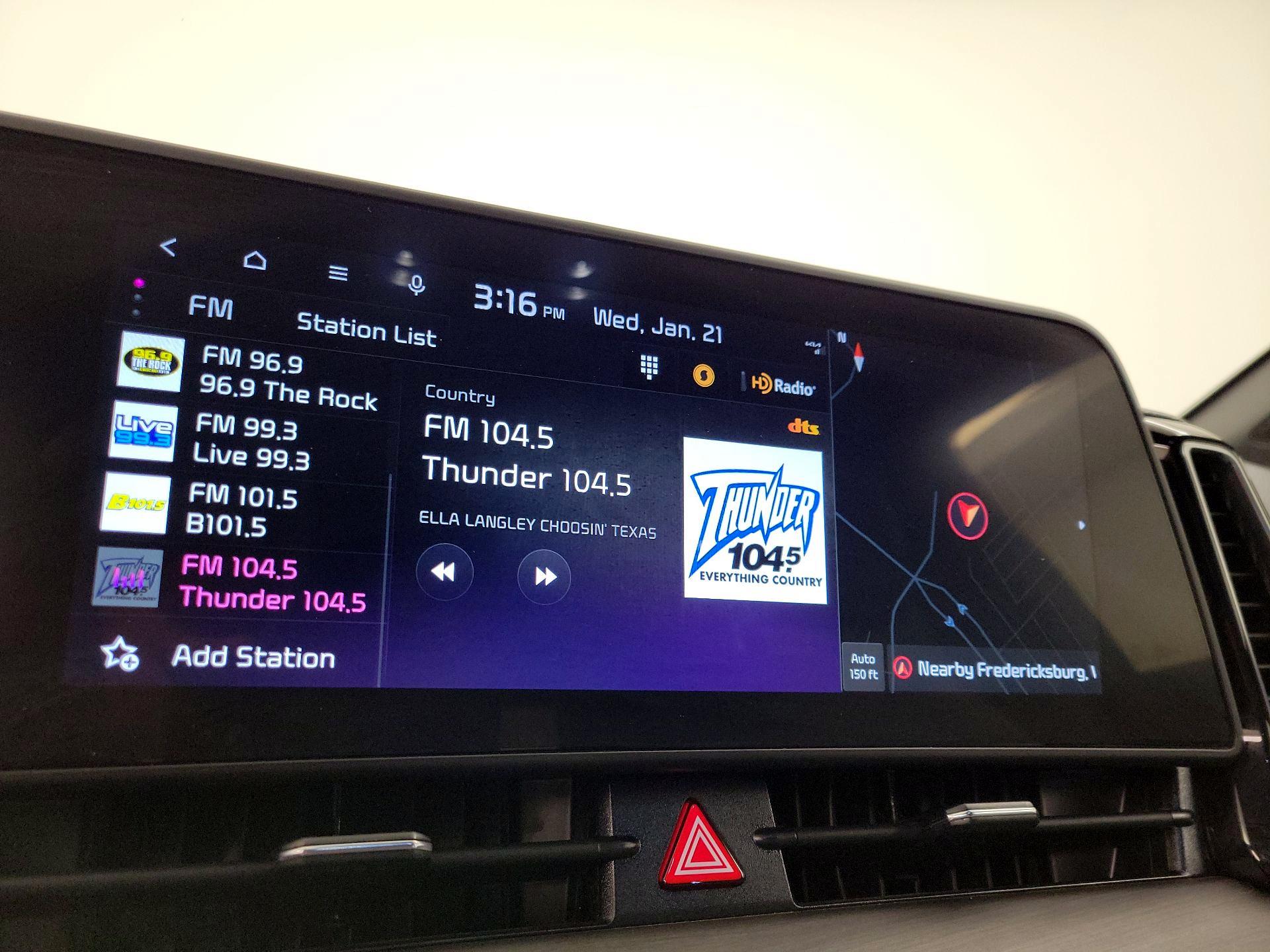 Thumbnail: 2023 Kia Sportage - 16