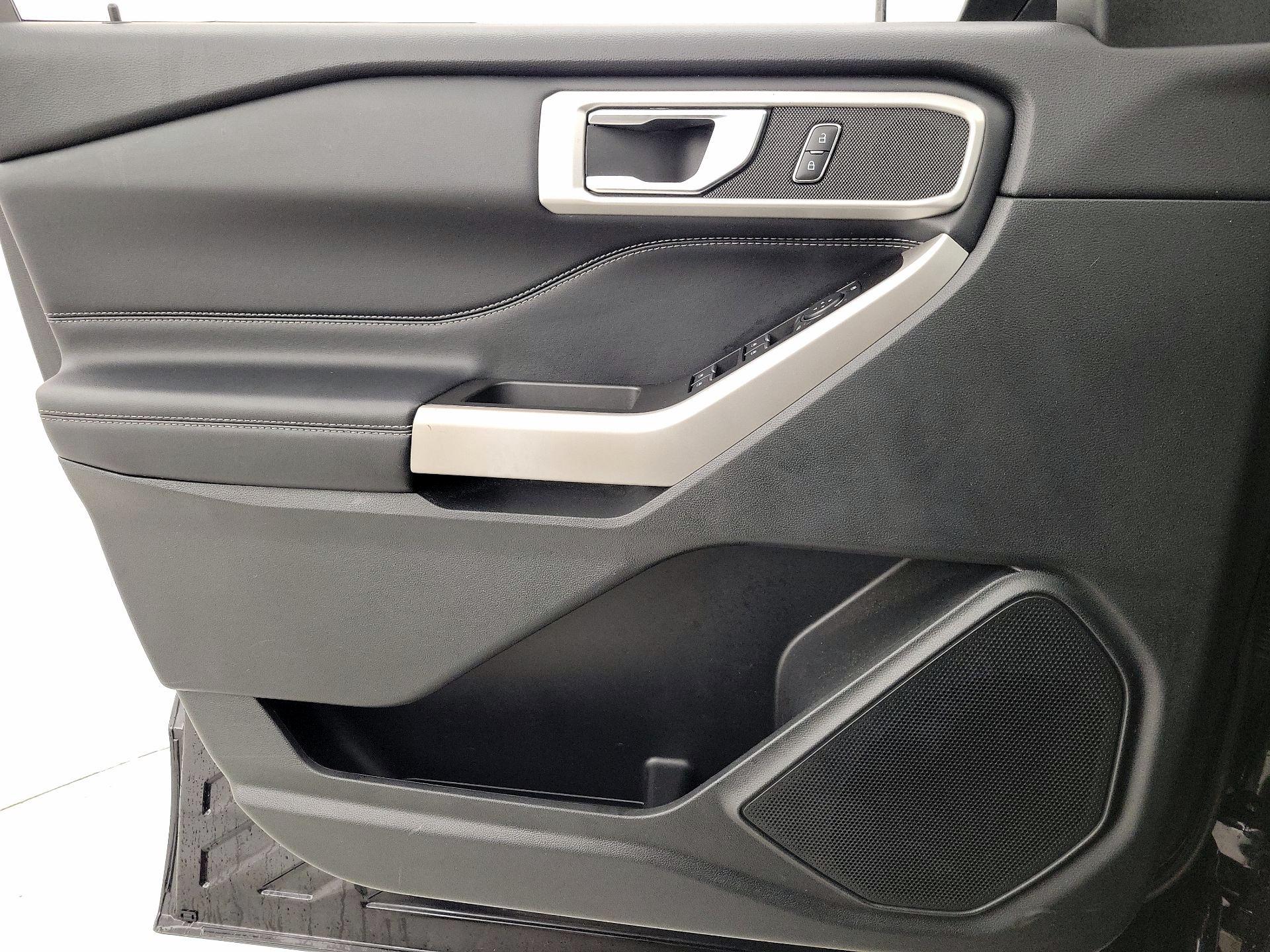 Thumbnail: 2022 Ford Explorer - 12