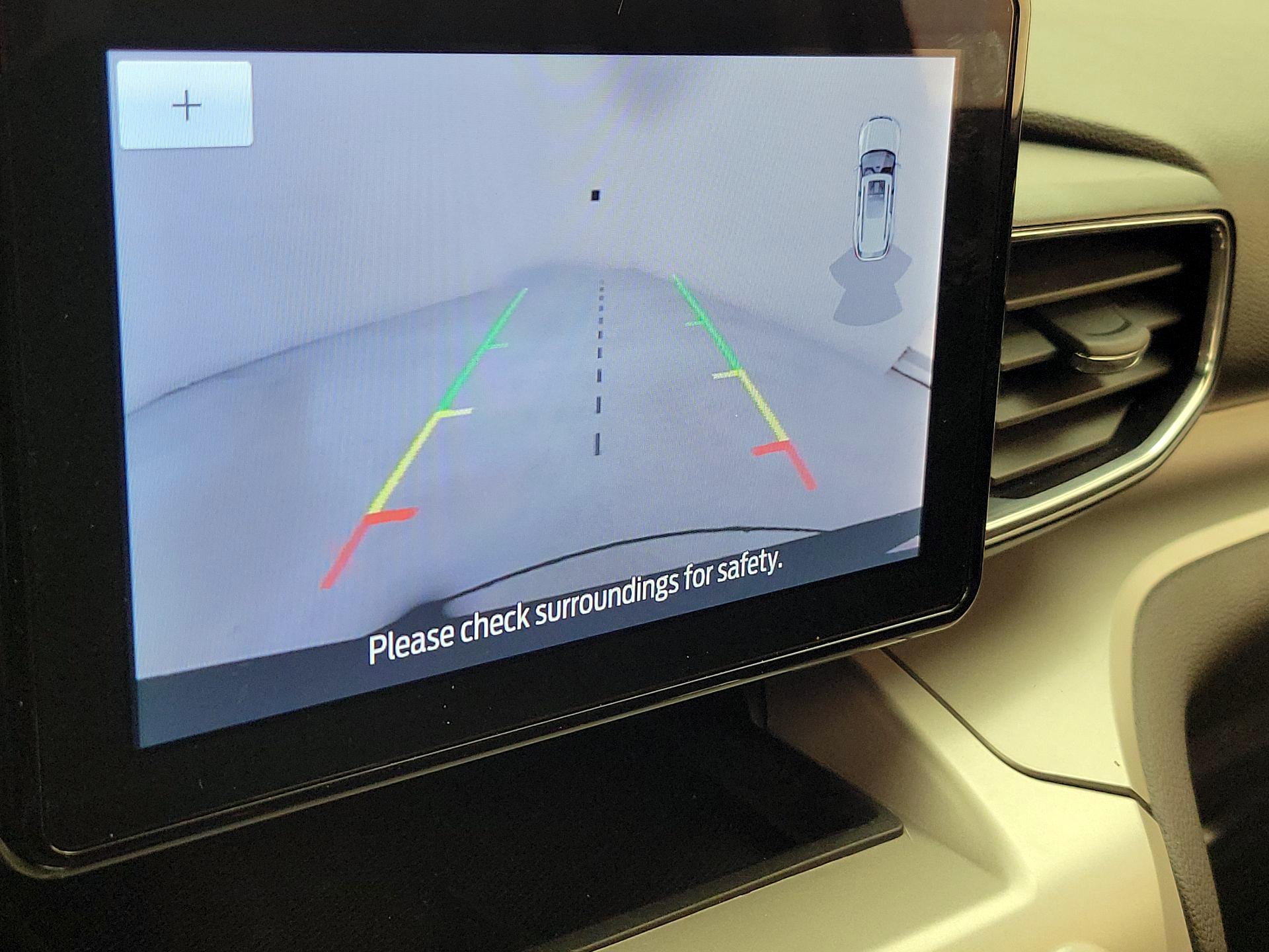 Thumbnail: 2022 Ford Explorer - 15