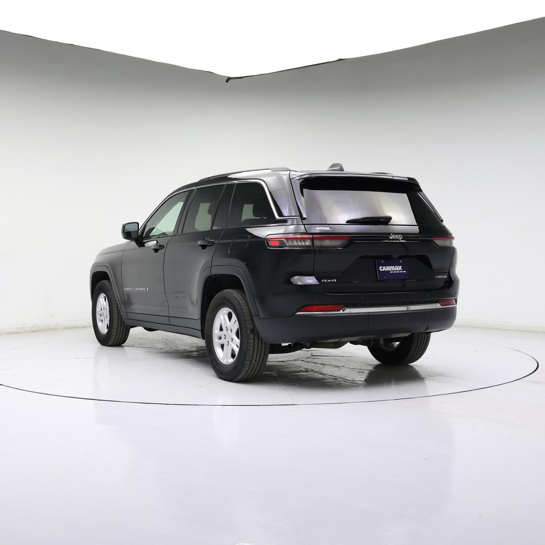 Thumbnail: 2023 Jeep Grand Cherokee - 2