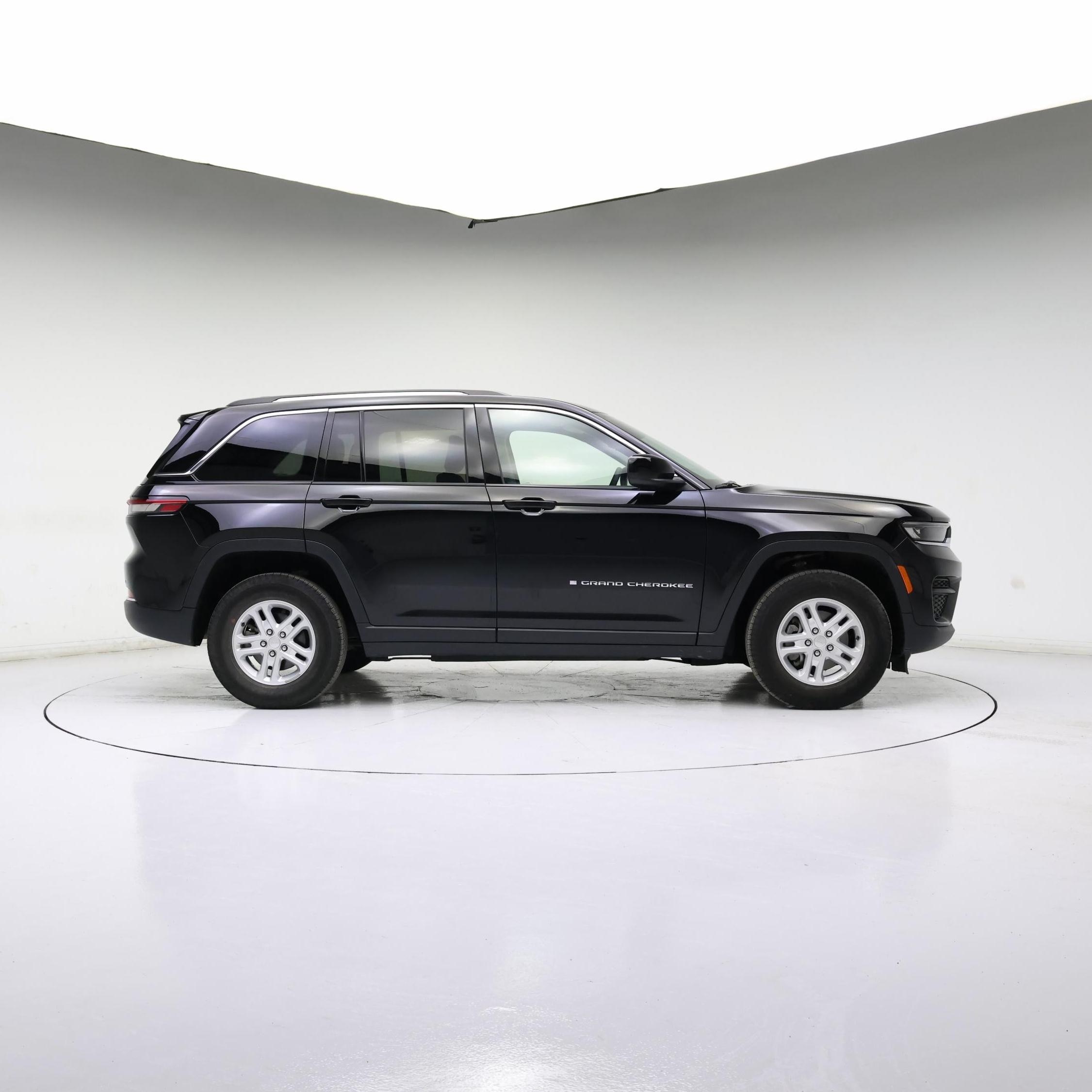 Thumbnail: 2023 Jeep Grand Cherokee - 7