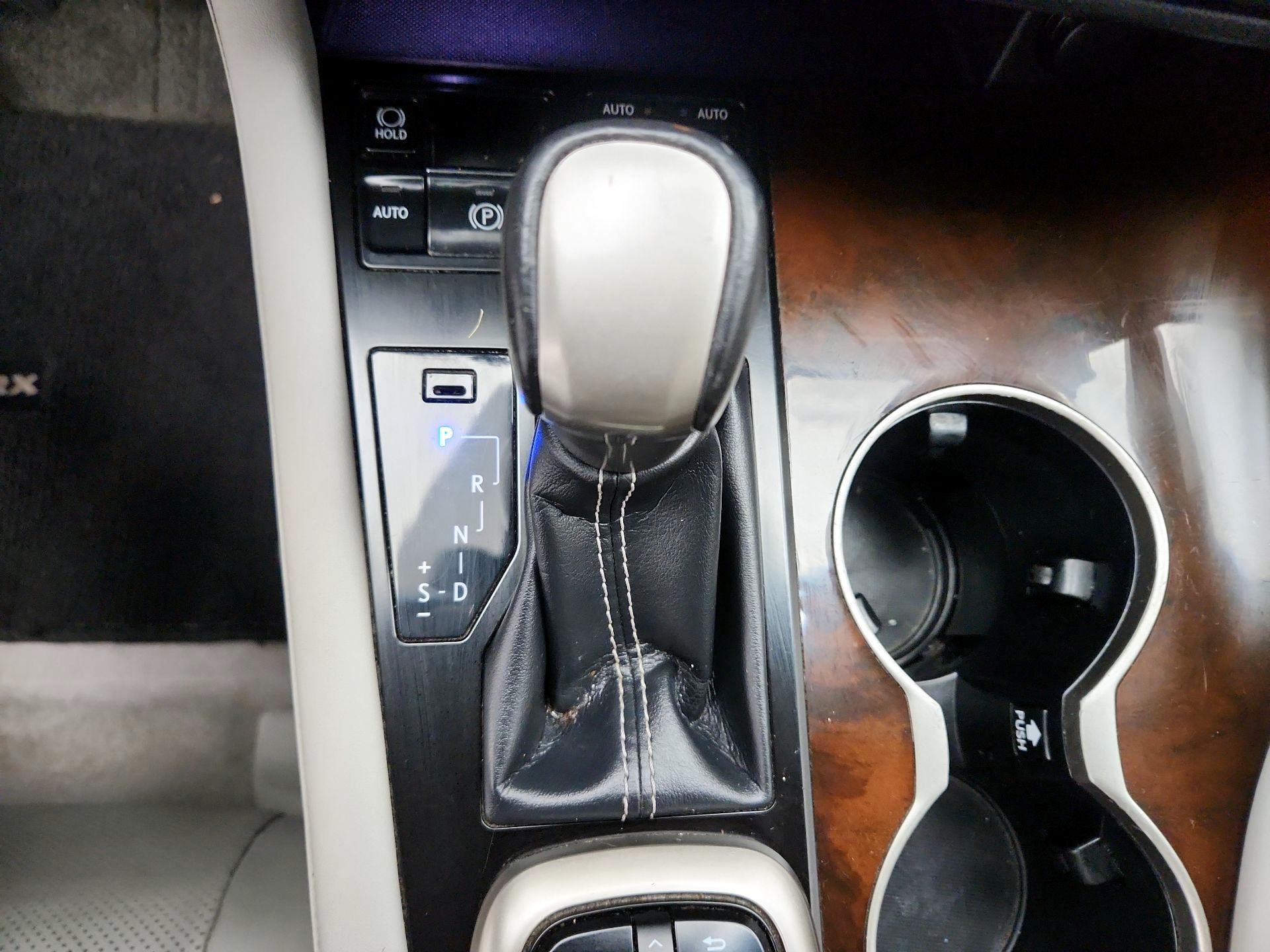 Thumbnail: 2018 Lexus RX - 18