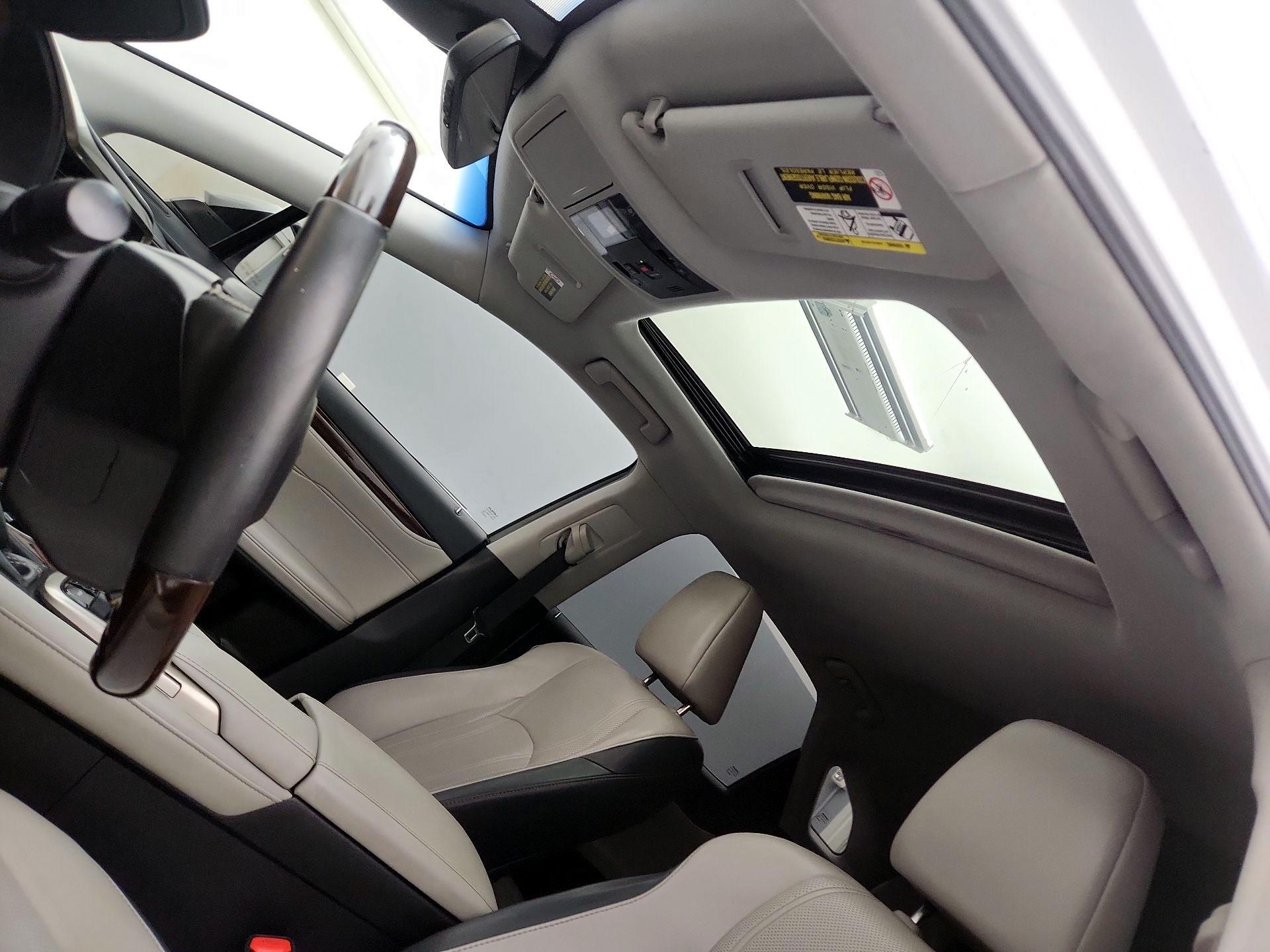 Thumbnail: 2018 Lexus RX - 20